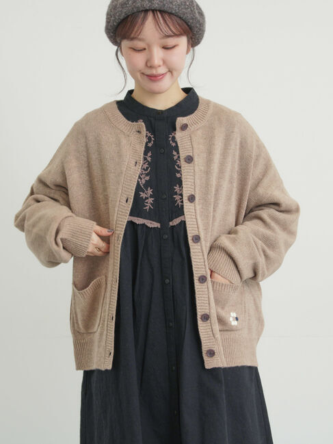 Samansa Mos2「花刺繍入りカーディガン」|カーディガン|ベージュ