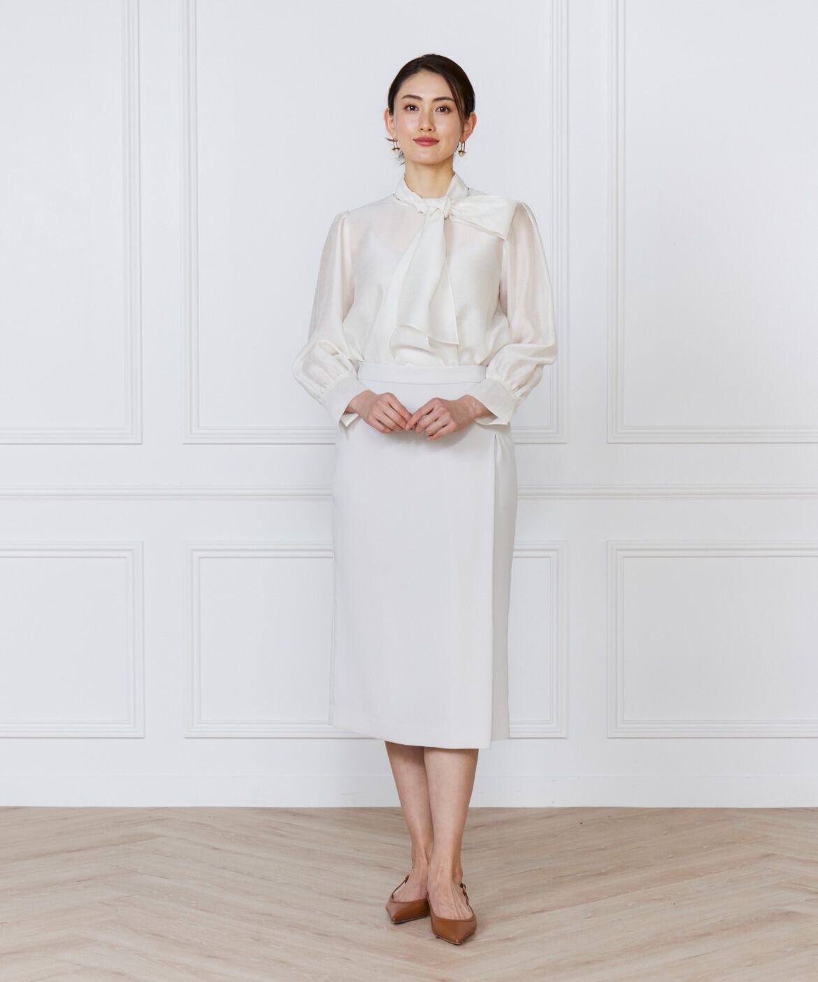 INED「《大きいサイズ》アシンメトリータックスカート」|タイト|