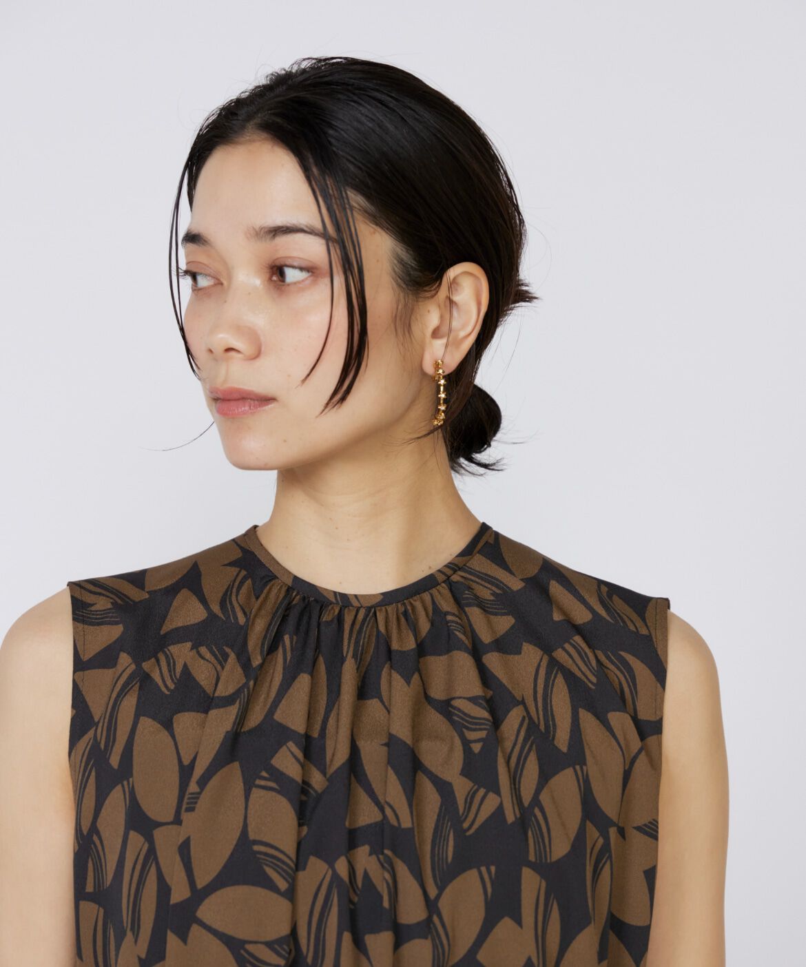 INED「ノースリーブプリントワンピース」|ワンピース|