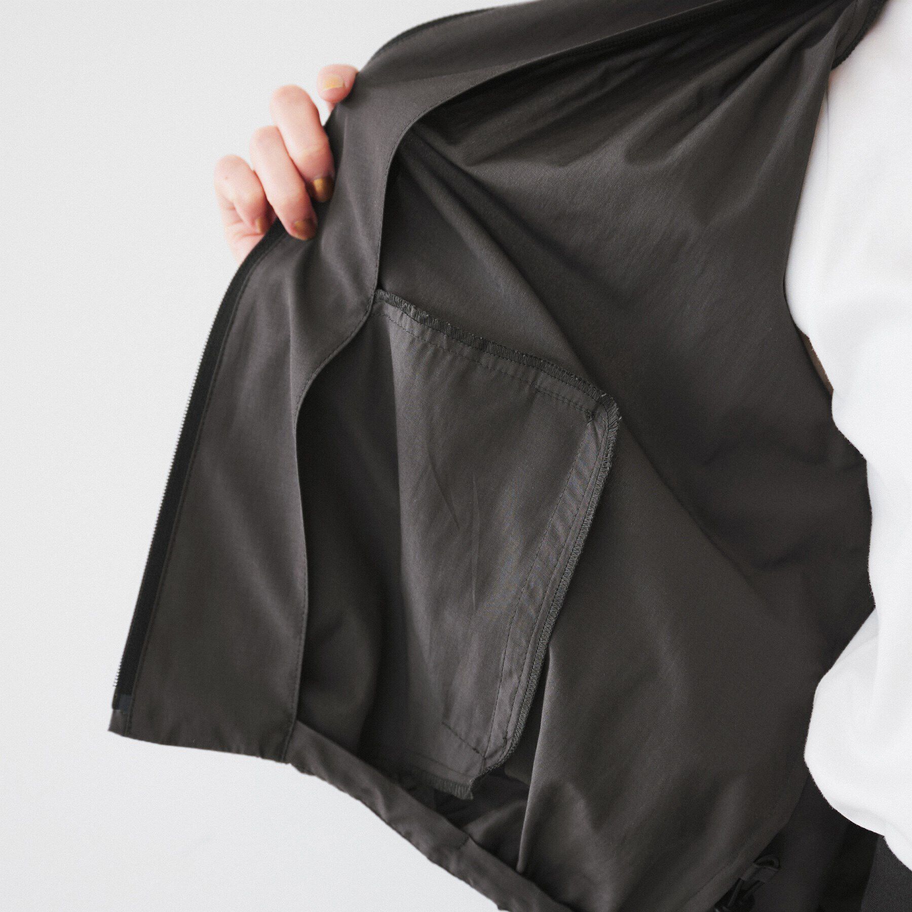 UNTITLED「【春の軽羽織り】ボリューム袖 ノーカラーブルゾン」|ブルゾン・スタジャン|