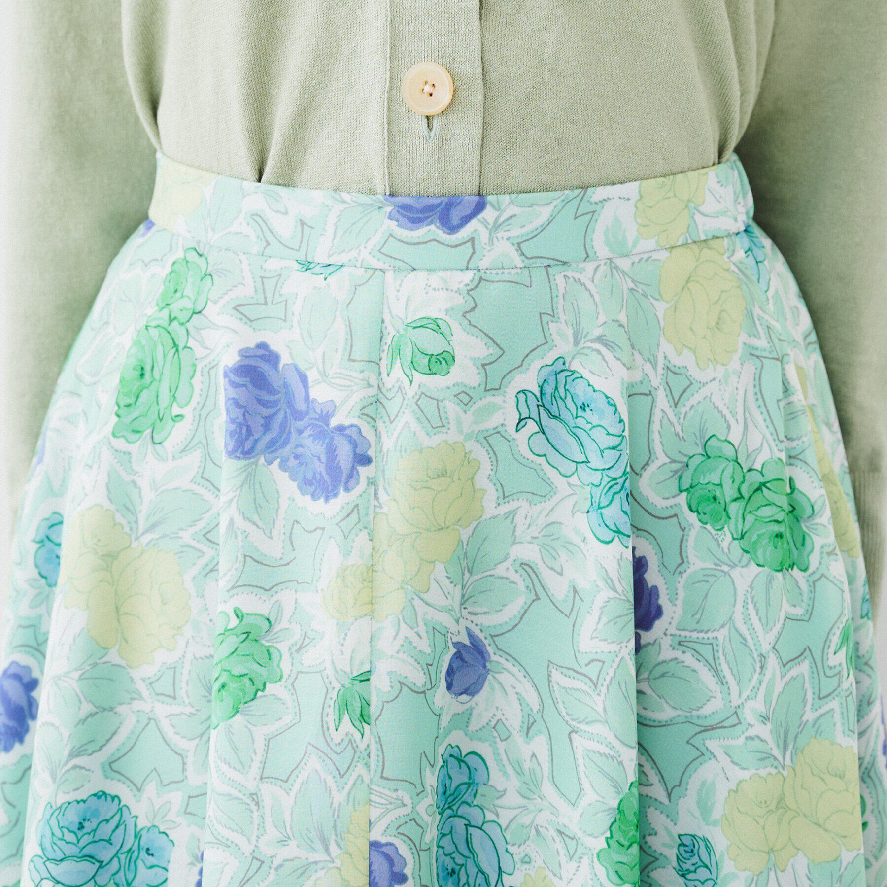 UNTITLED「【セットアップ可能】オールドフラワー プリントスカート」|スカート|