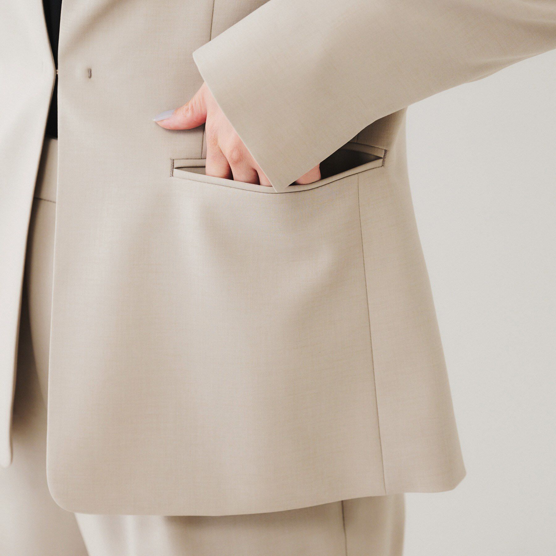 UNTITLED「【通勤スーツ】ライトウェイト カラーレスジャケット」|ノーカラージャケット|