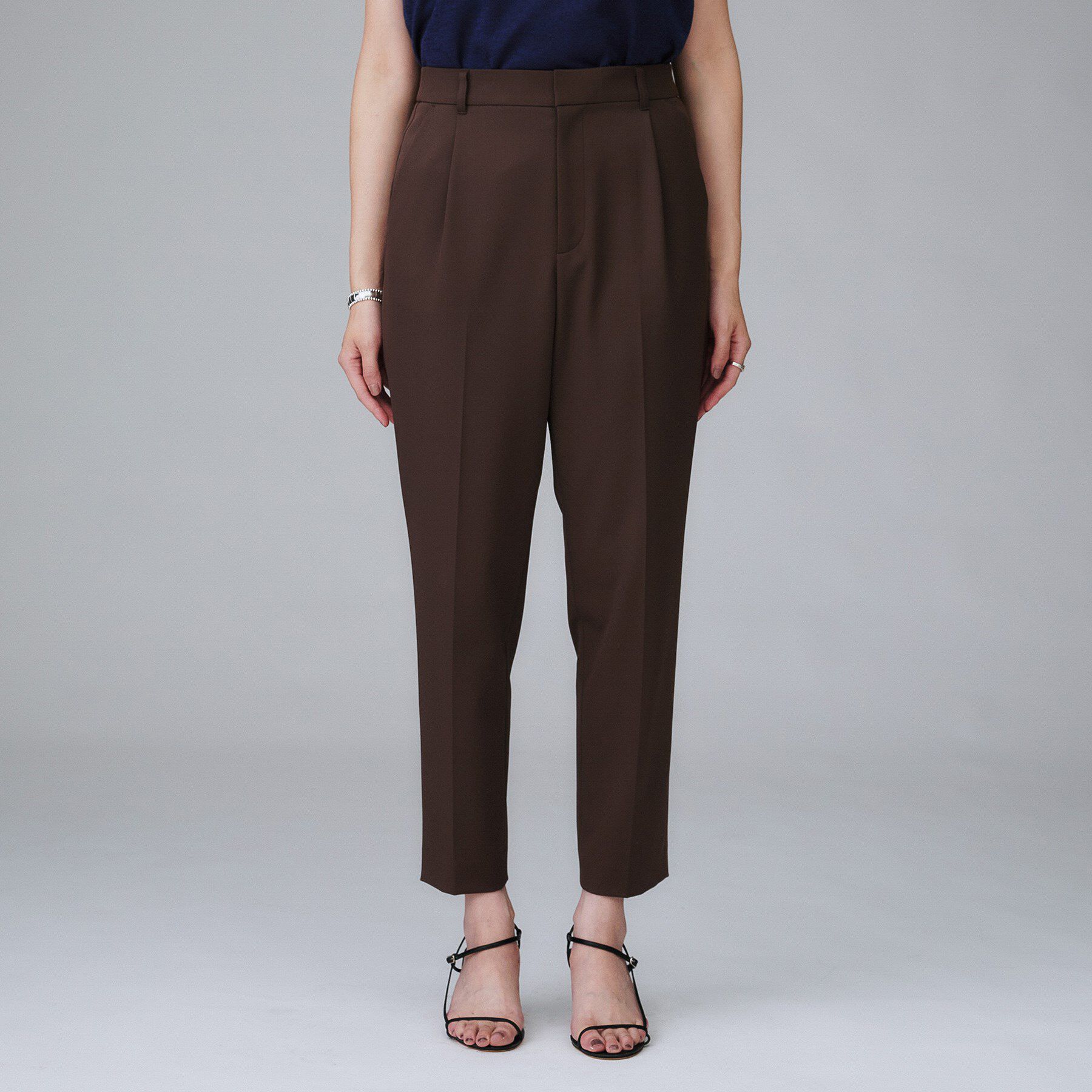 UNTITLED「【はっ水/後ろウエストゴム/洗える】ストレッチテーパードパンツ」|その他|