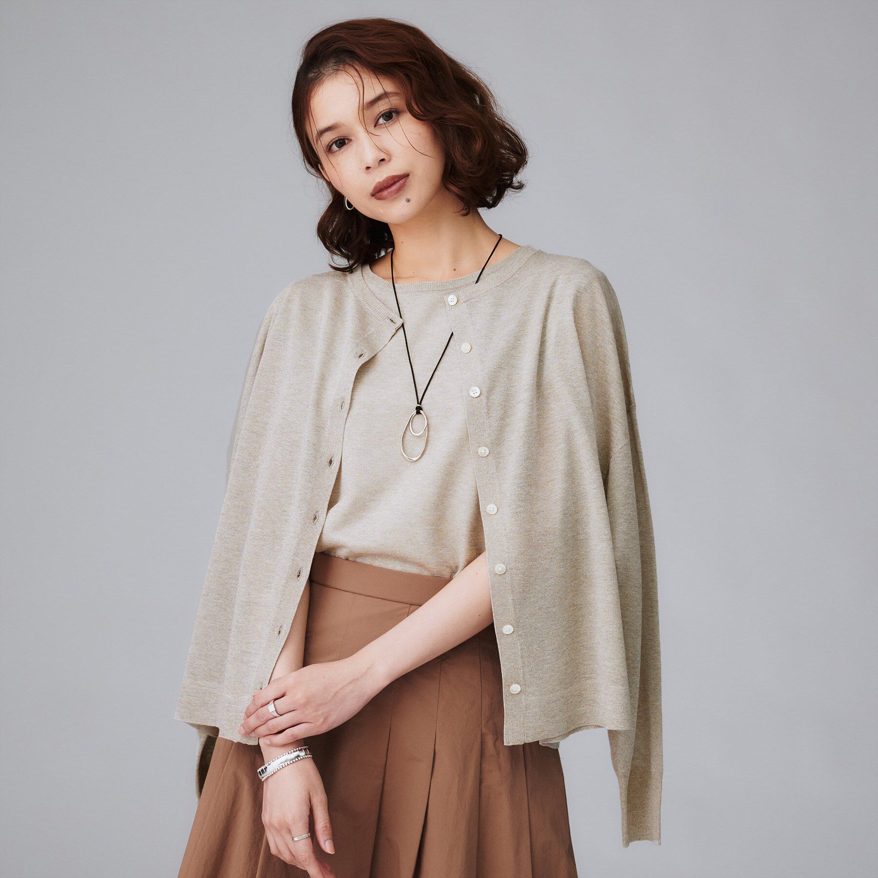 UNTITLED「【前後2WAY/アンサンブル可/ゆったり】シアーカーディガン」|カーディガン|グレージュ(050)