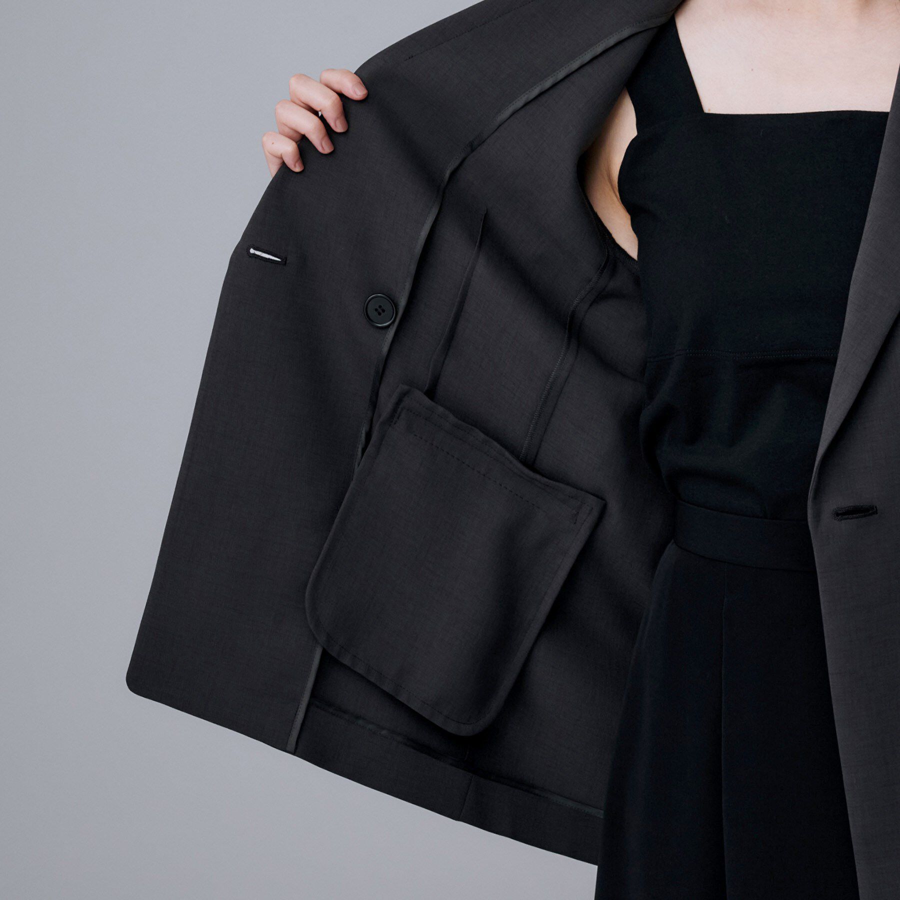 UNTITLED「【UVカット/接触冷感/洗える/テーラード】ライトウェイト ハーフスリーブジャケット」|テーラードジャケット|