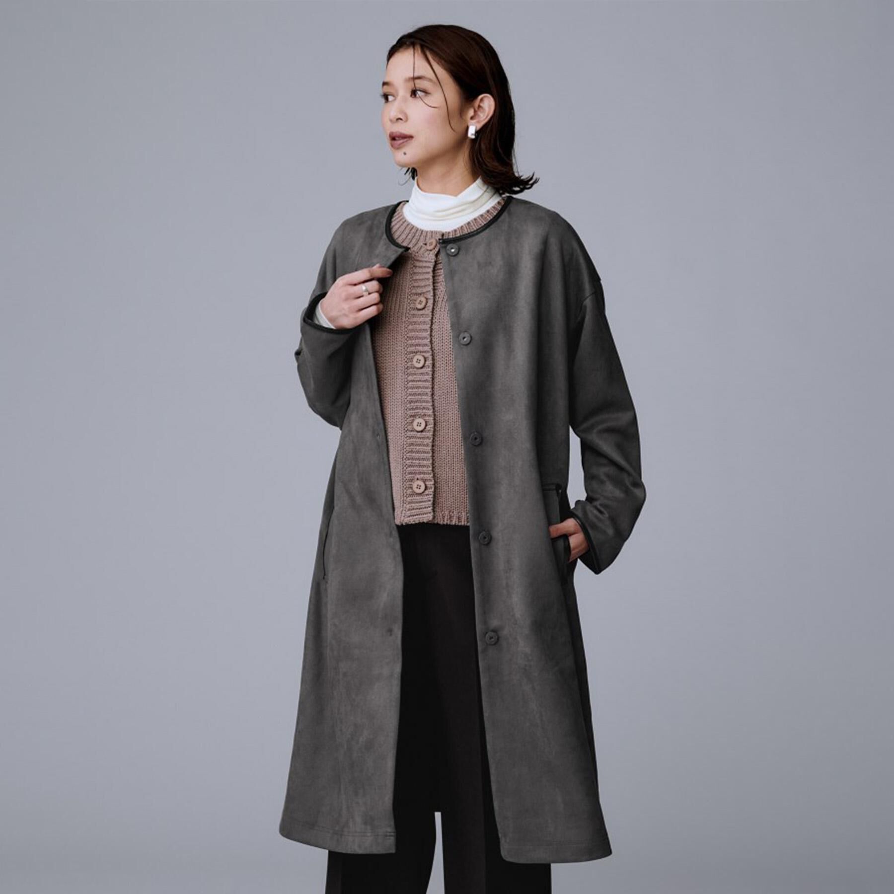 UNTITLED「【洗える/軽羽織り】マシュマロタッチ　スエード調コート」|ノーカラーコート|チャコールグレー(0