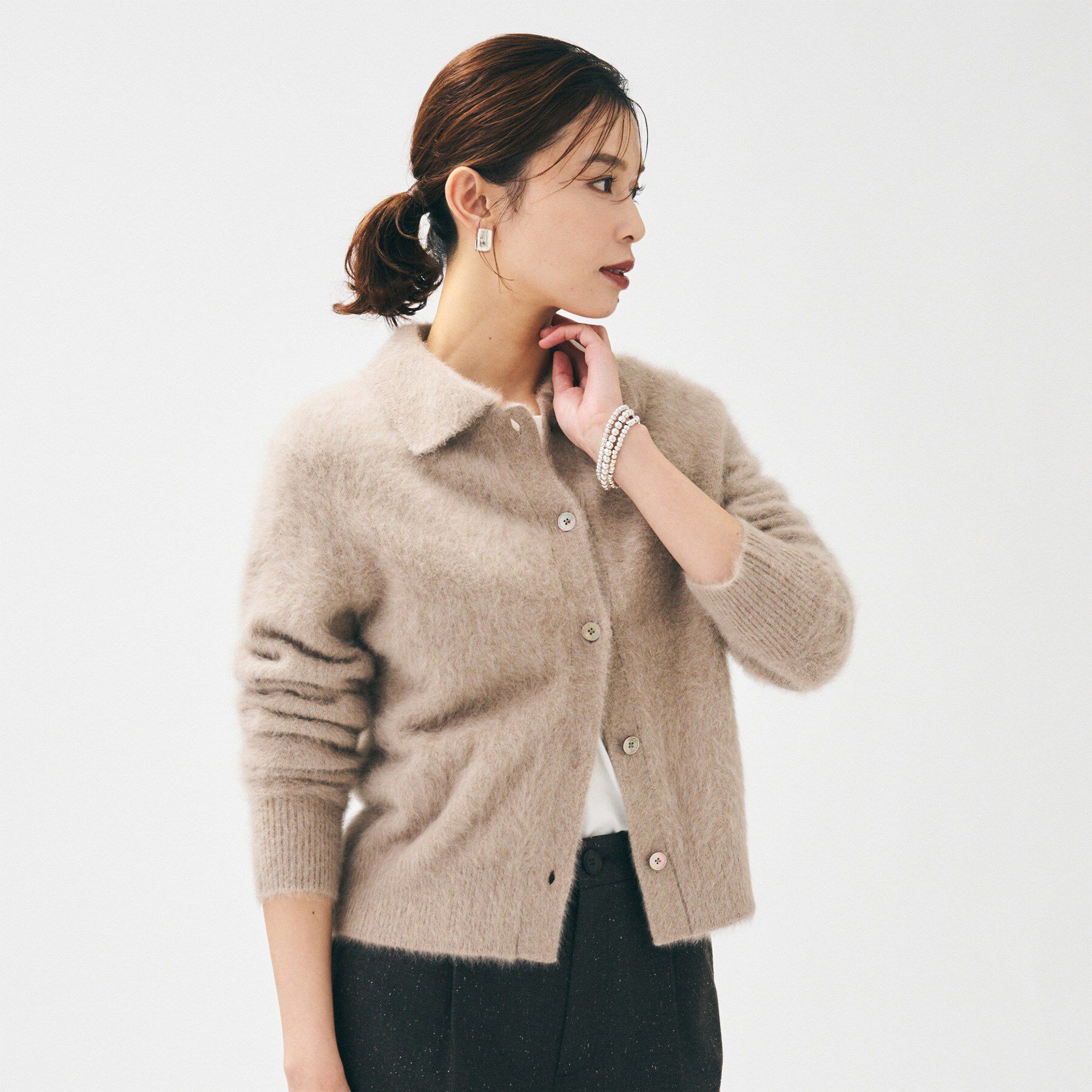 UNTITLED「【ふわふわニット/オンオフ使える】フォックスカシミヤ衿付きカーディガン」|カーディガン|モカブラウン(042