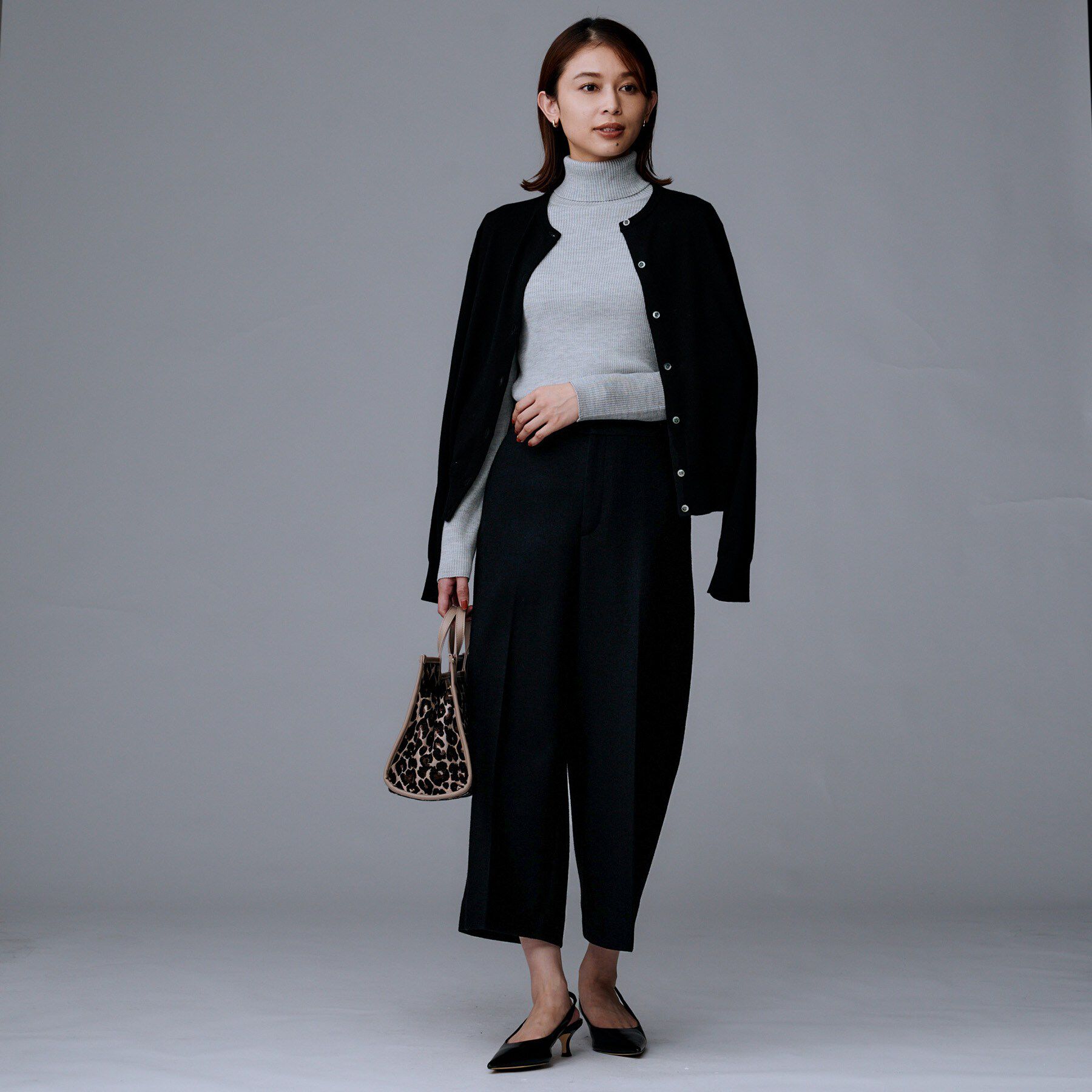 UNTITLED「【後ろウエストゴム】ミルドスムースクロップドワイドパンツ」|その他|