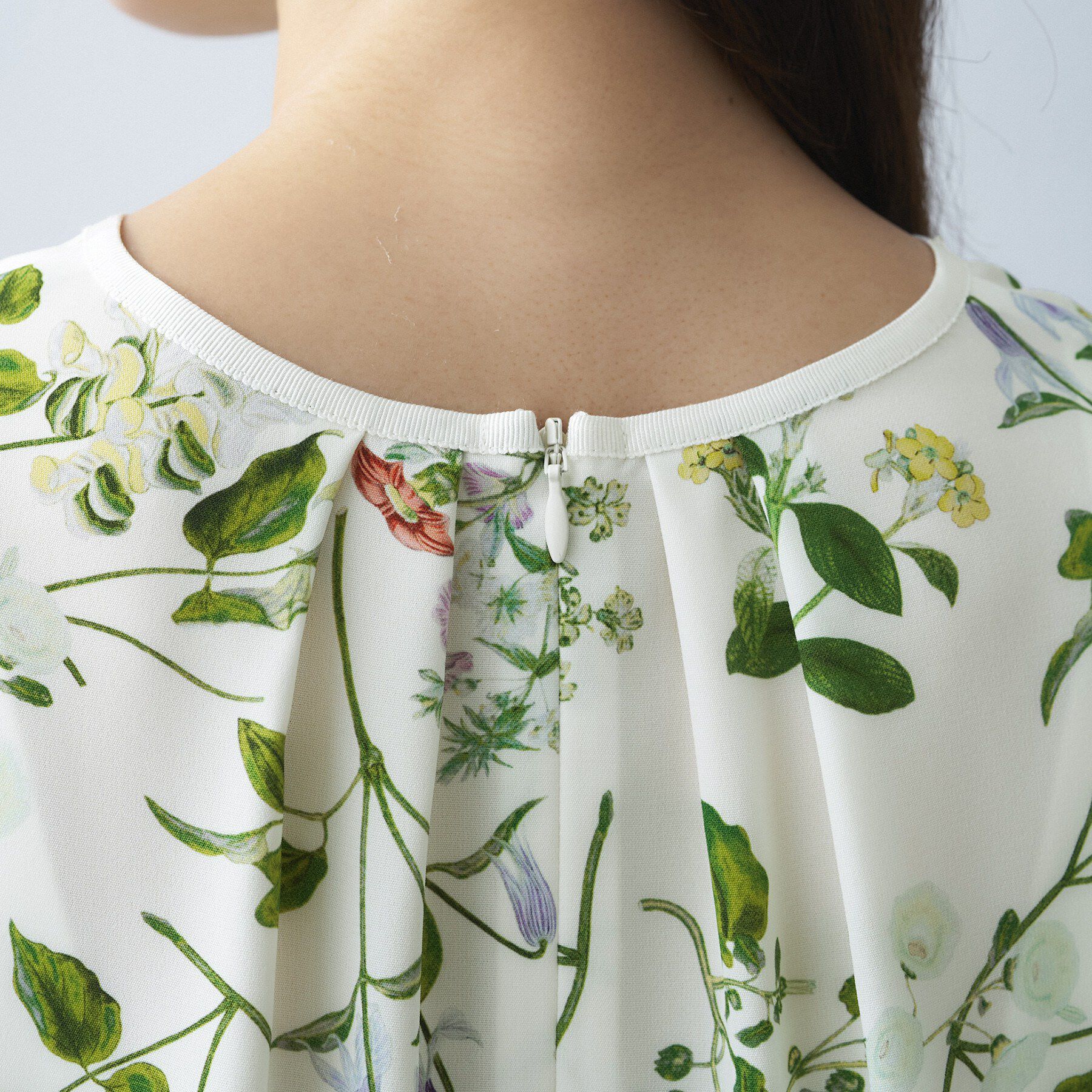 UNTITLED「【花柄/洗える】ボタニカルブラウス」|シャツ・ブラウス|