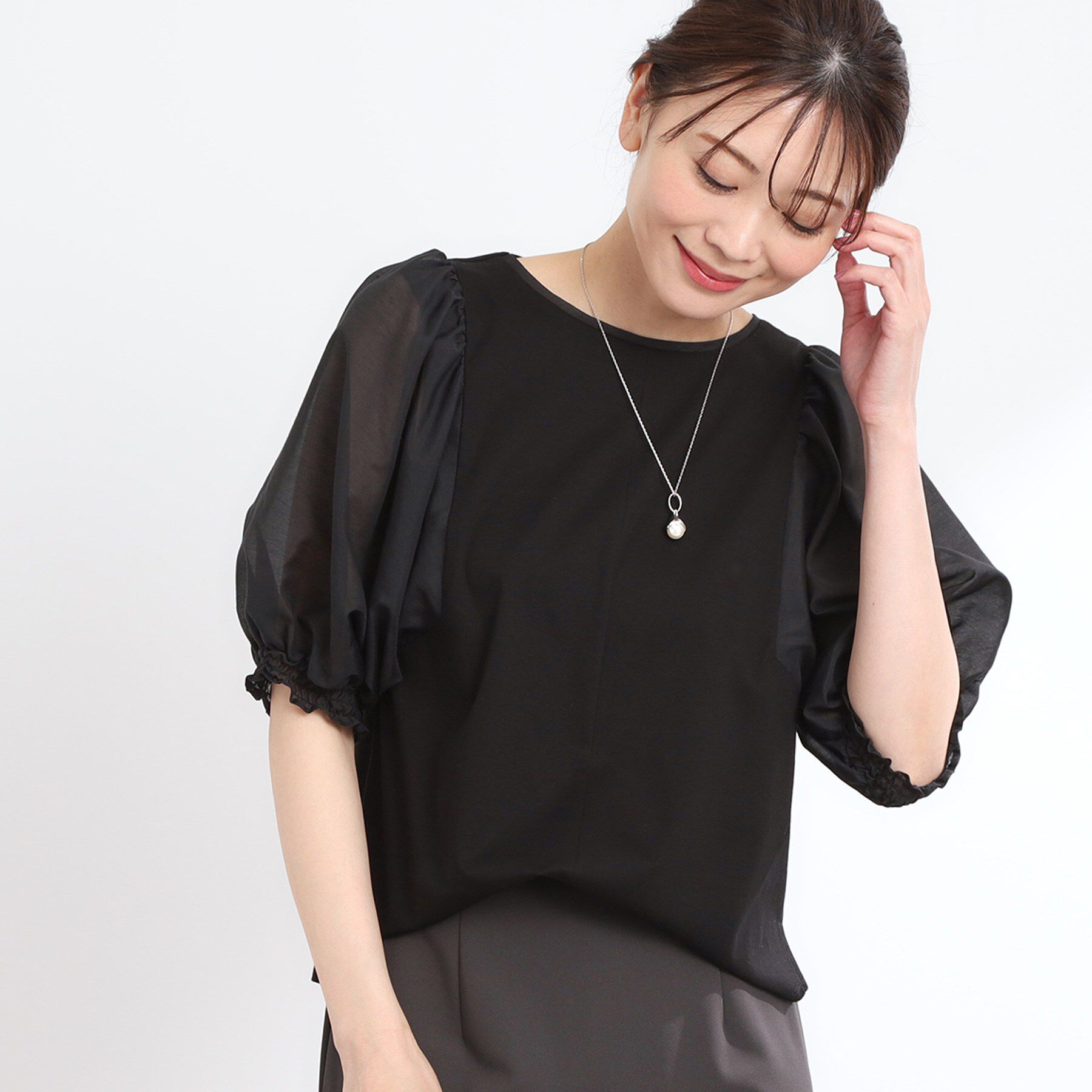 Reflect「【マシンウォッシュ可】シアーパフスリーブTブラウス」|シャツ・ブラウス|