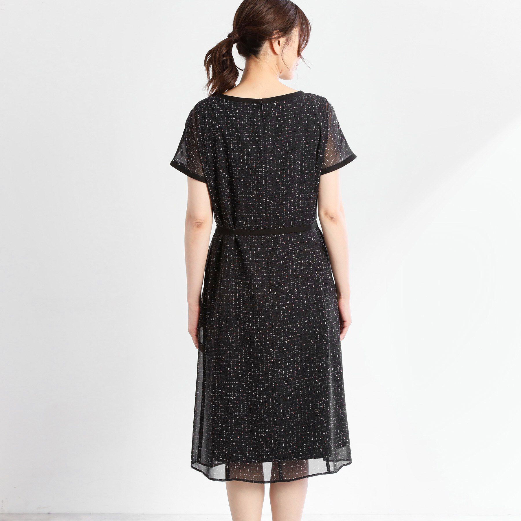 Reflect「【WEB先行カラーあり／マシンウォッシュ可／ナローベルト付き】オフボディツイードチェックワンピース」|ワンピース|