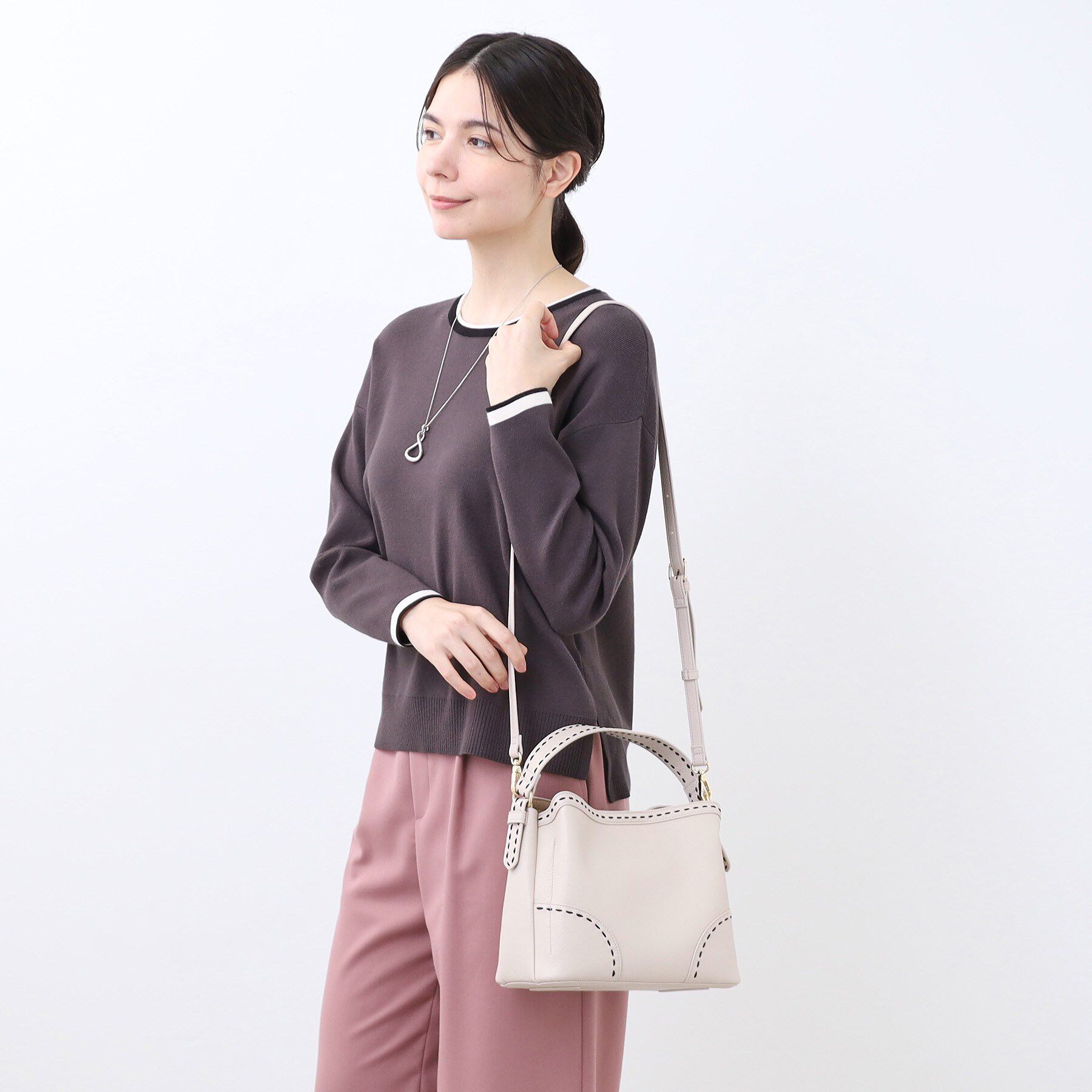 Reflect「【収納力◎／付属ストラップあり】バイカラーステッチバッグ」|ハンドバッグ|