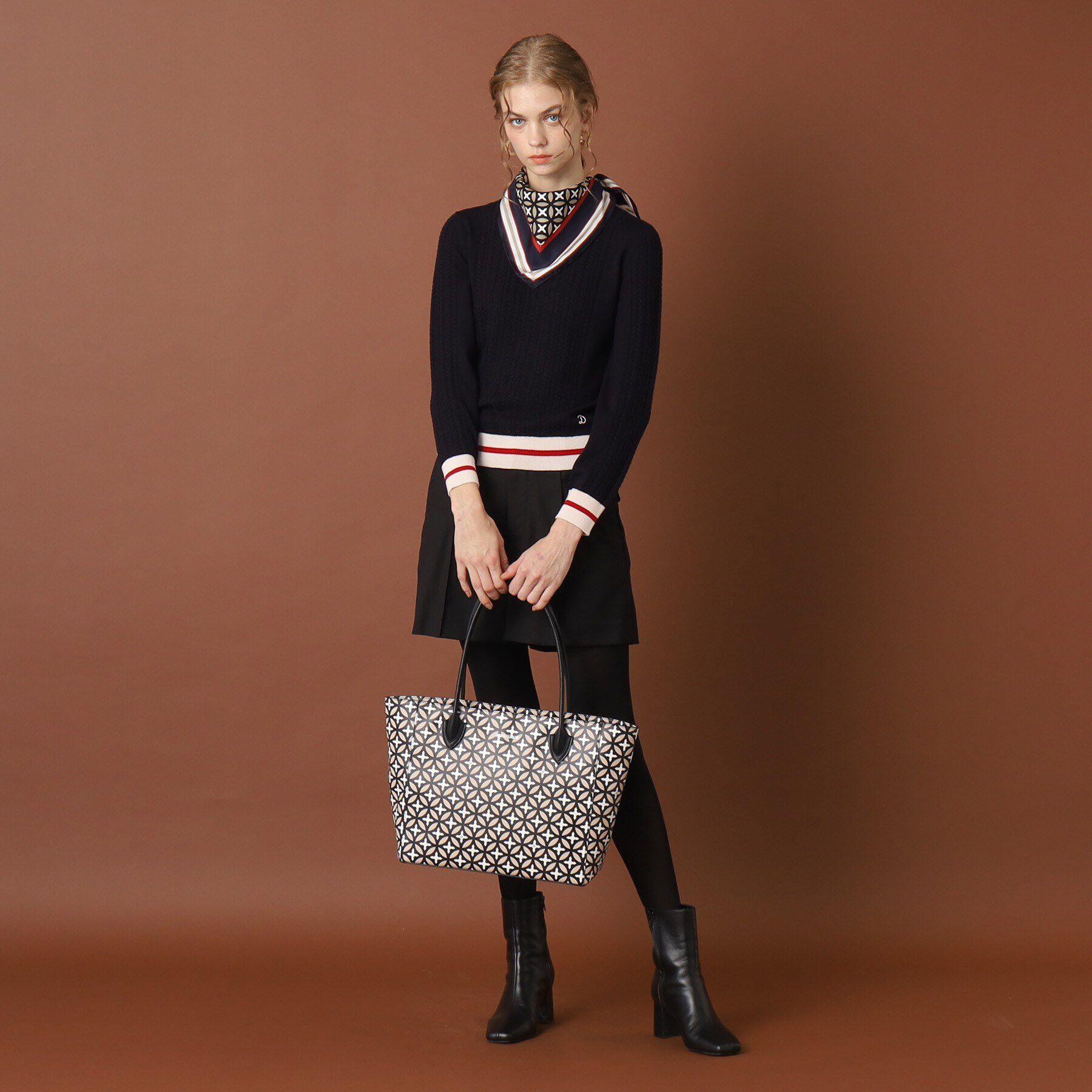 DRESSTERIOR「オーバーラップサークルシルクスカーフ」|バンダナ・スカーフ|