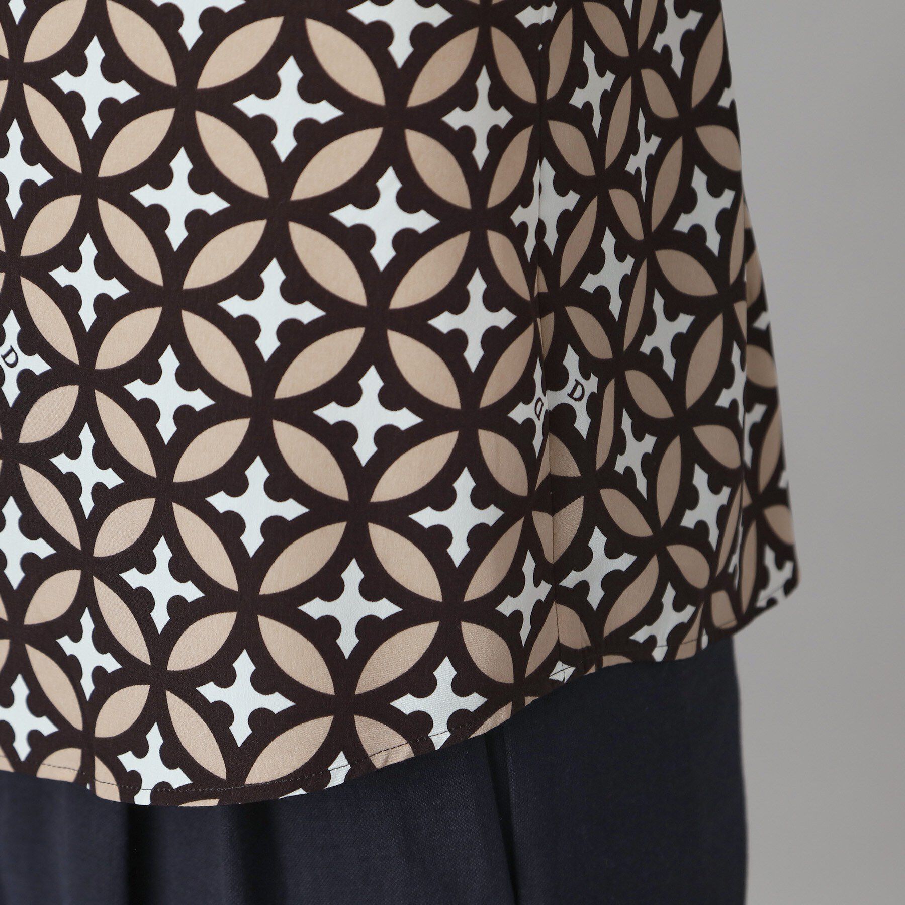 DRESSTERIOR「【着映え/ウォッシャブル】オーバーラップサークルコンビシャツ」|シャツ・ブラウス|