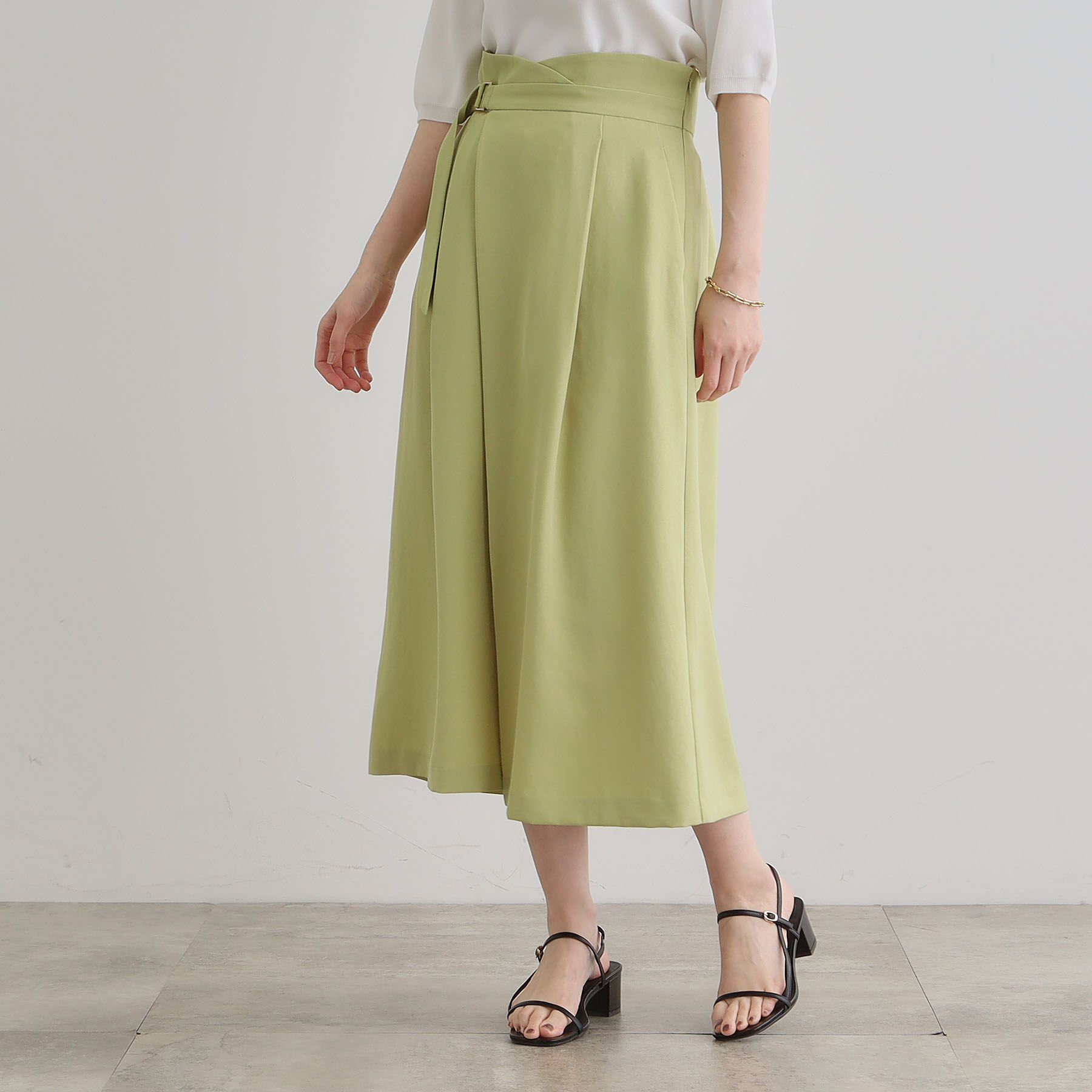 grove「エレガントに着こなすラップ風タックスカート」|スカート|