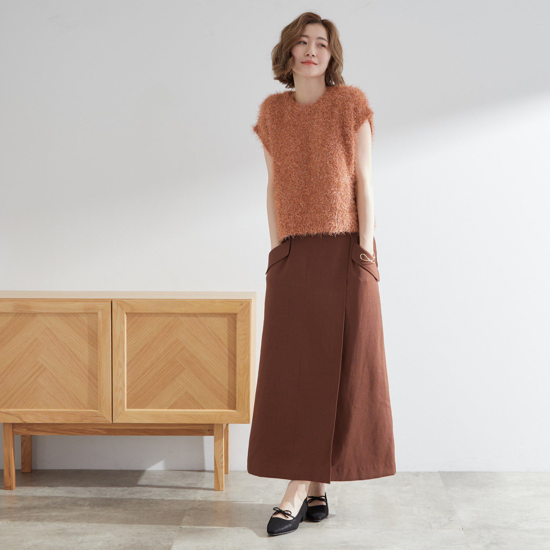 grove「夏の余韻と秋の気配をつなぐ　ラメフェザーニットベスト」|ニット・セーター|