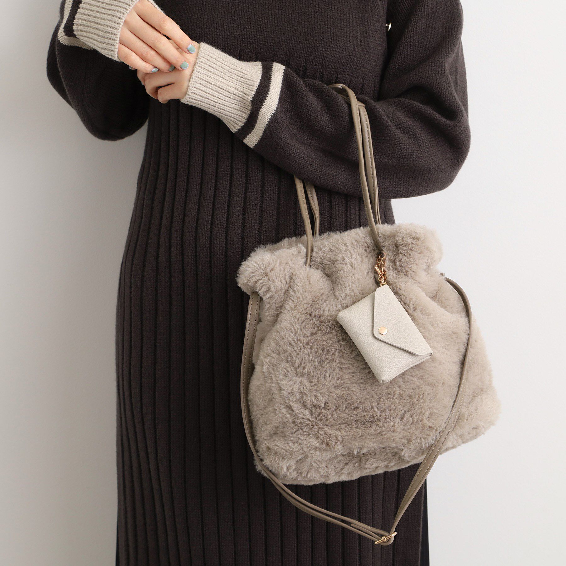 grove「エコファーポーチ付き2WAYショルダー」|ショルダー・メッセンジャー|グレージュ(050)