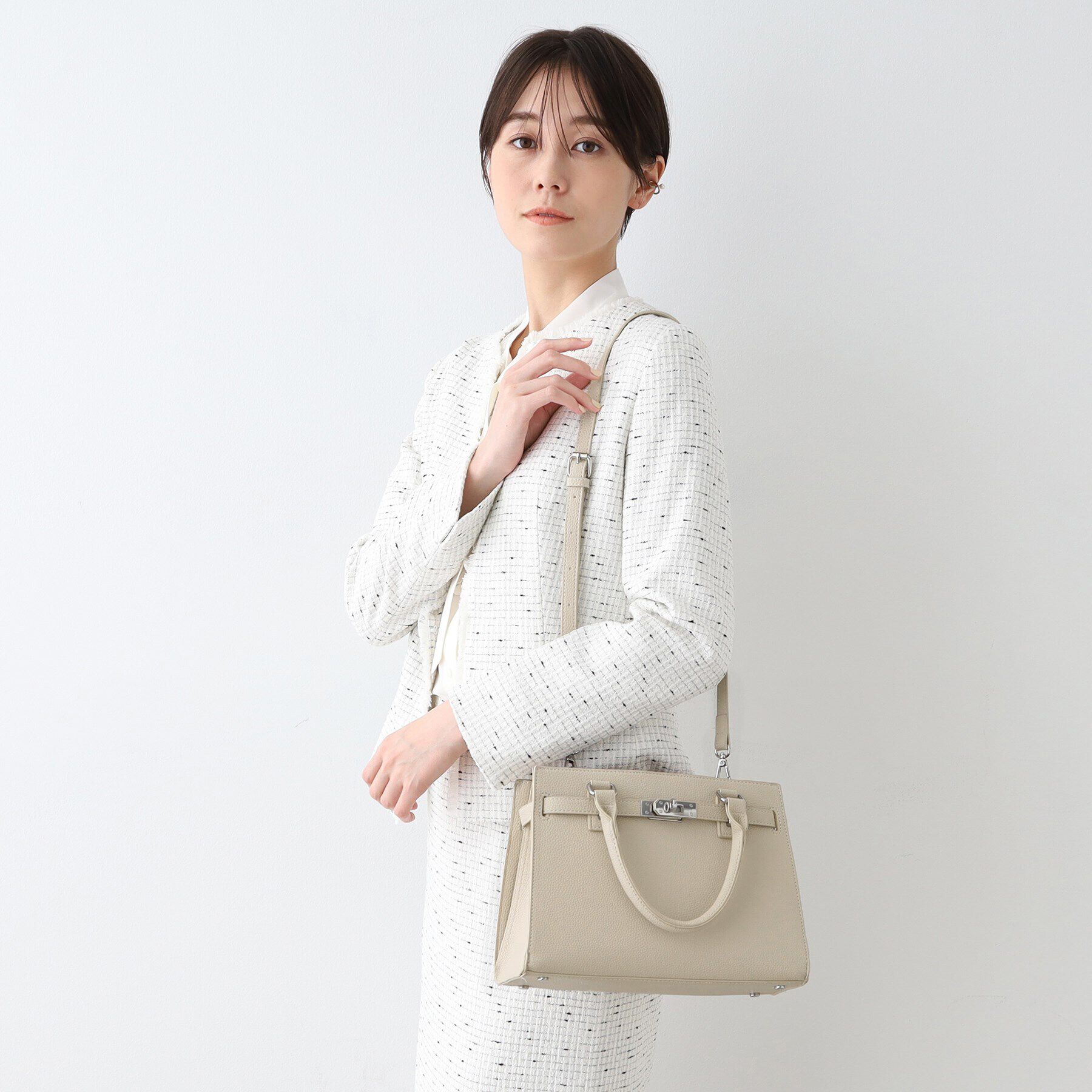 INDIVI「【合皮／フォーマル】ショルダー付きスクエアバッグ」|ショルダー・メッセンジャー|