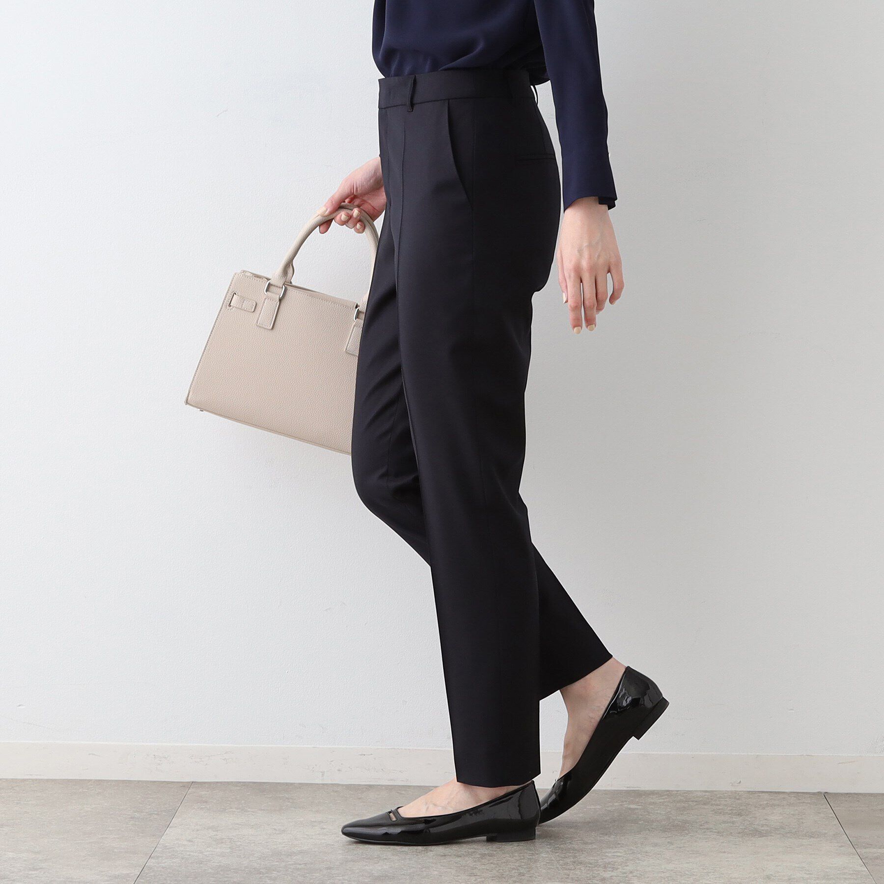 INDIVI「【日本製／インポート素材】ウールストレッチ テーパードパンツ」|スーツ|