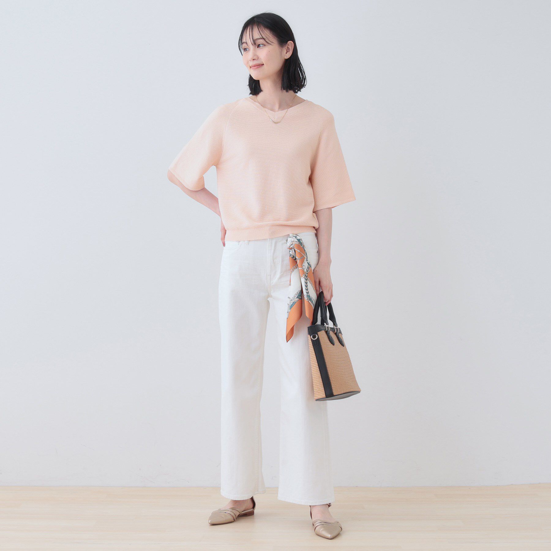 INDIVI「新色登場！【上品ラメ素材】フレアスリーブニット」|ニット・セーター|