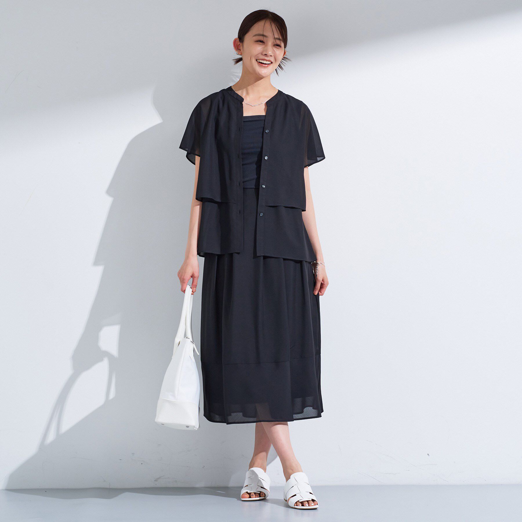 INDIVI「新色登場！【洗える／エアリー素材】巻き風ロングスカート」|スカート|