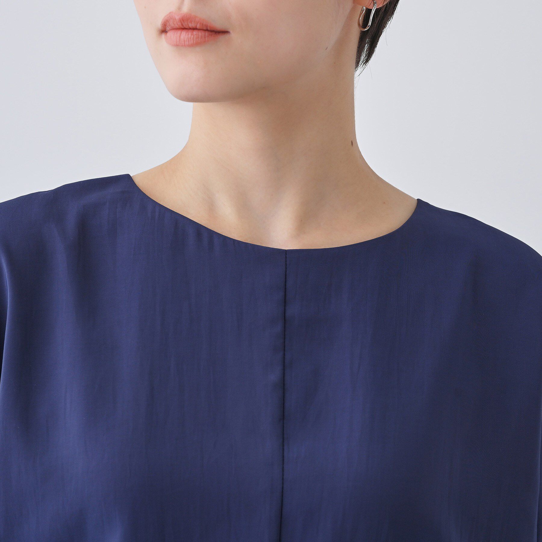 INDIVI「【通気性◎撥水／接触冷感／UVケア】ドルマンスリーブブラウス」|シャツ・ブラウス|