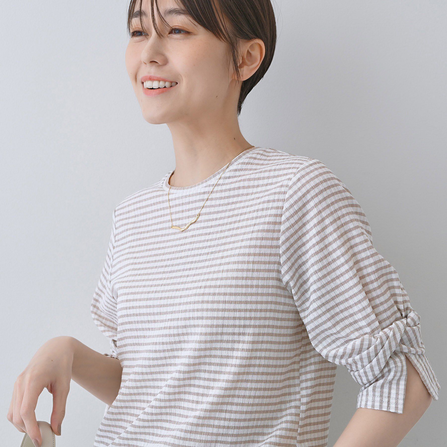 INDIVI「【洗える／吸水速乾／UVケア】ねじりデザイン袖カットソー」|Tシャツ・カットソー|ライトベージュ(25