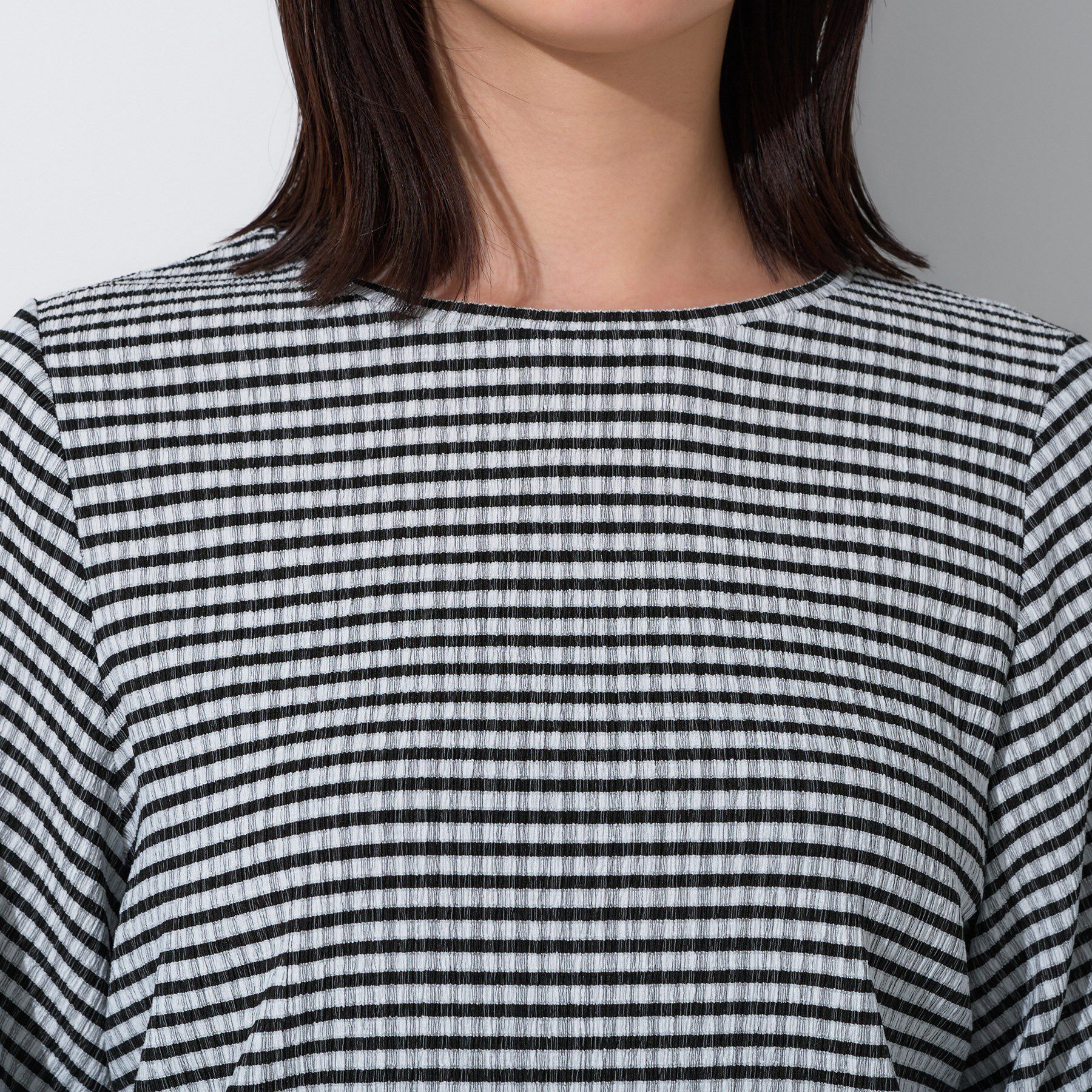 INDIVI「【UVケア／吸汗速乾】凹凸素材ねじり袖トップス」|Tシャツ・カットソー|