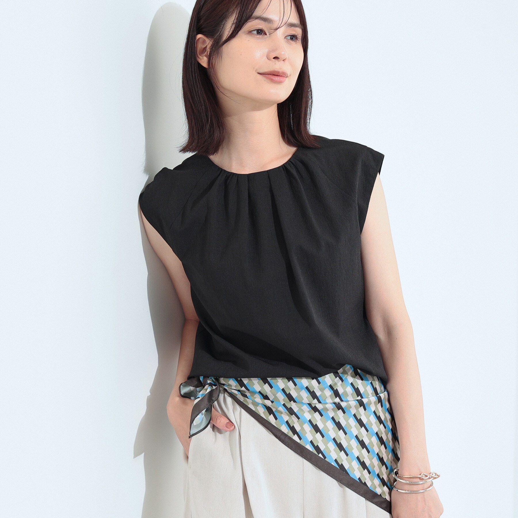 INDIVI「【クールエアー素材／UVケア／吸汗速乾】エアリータックブラウス」|シャツ・ブラウス|