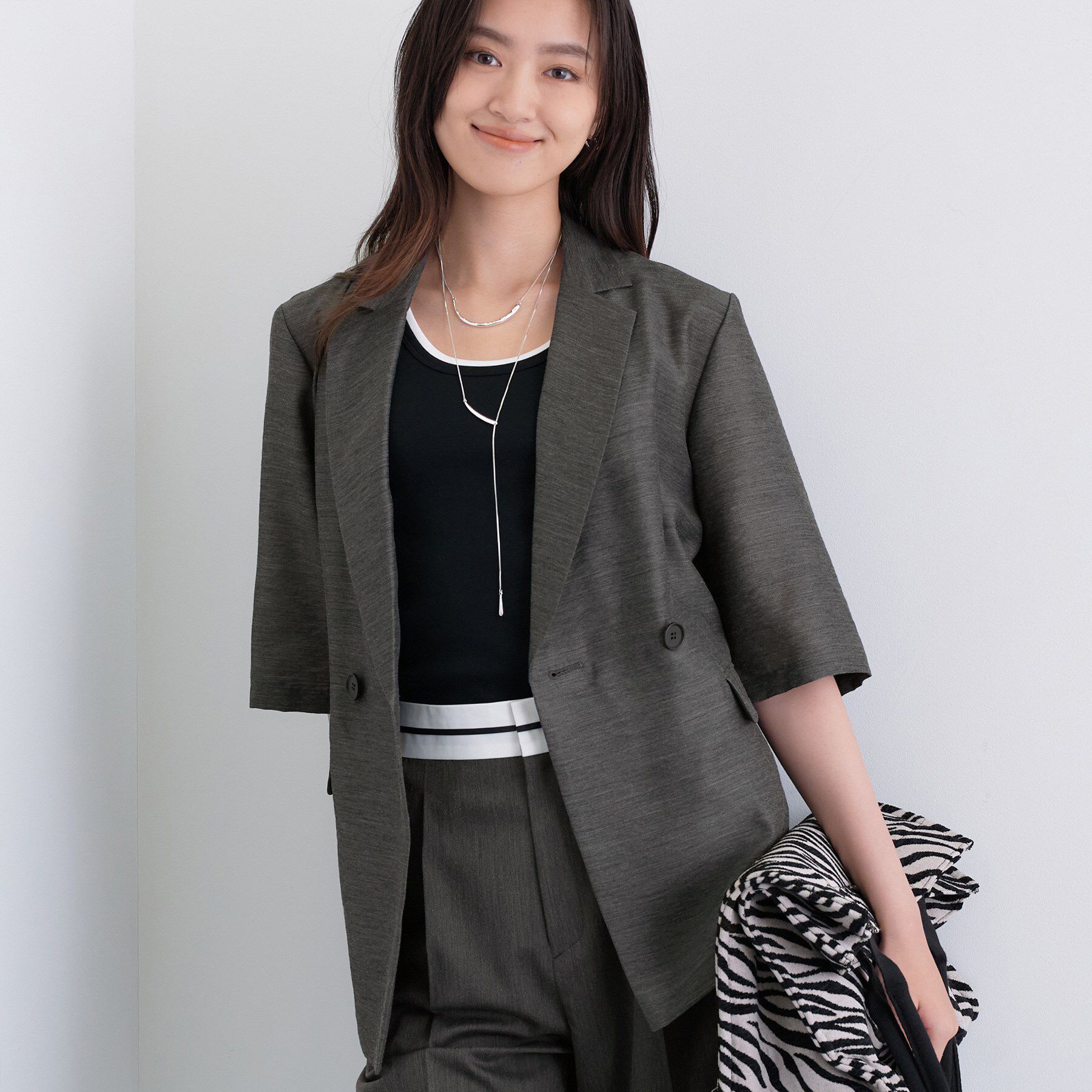 INDIVI「ライトダブルジャケット」|テーラードジャケット|