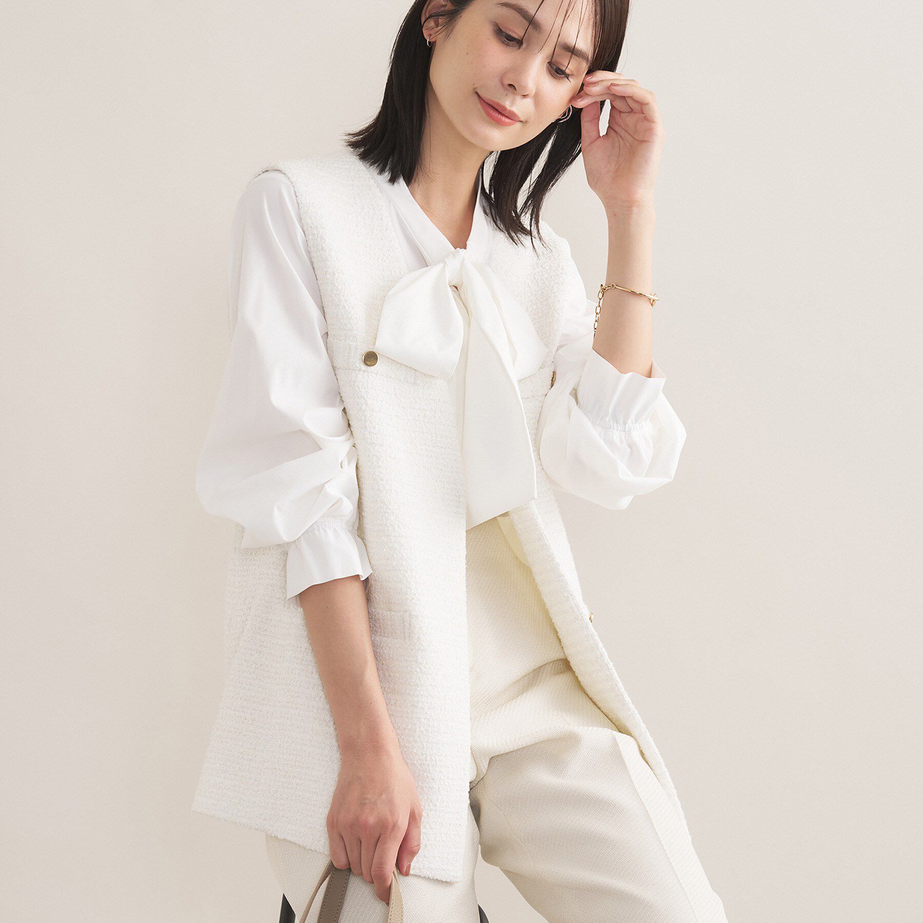 INDIVI「【2点セット／洗える】ツイードジレ＆ボウタイブラウス」|その他|オフホワイト(603