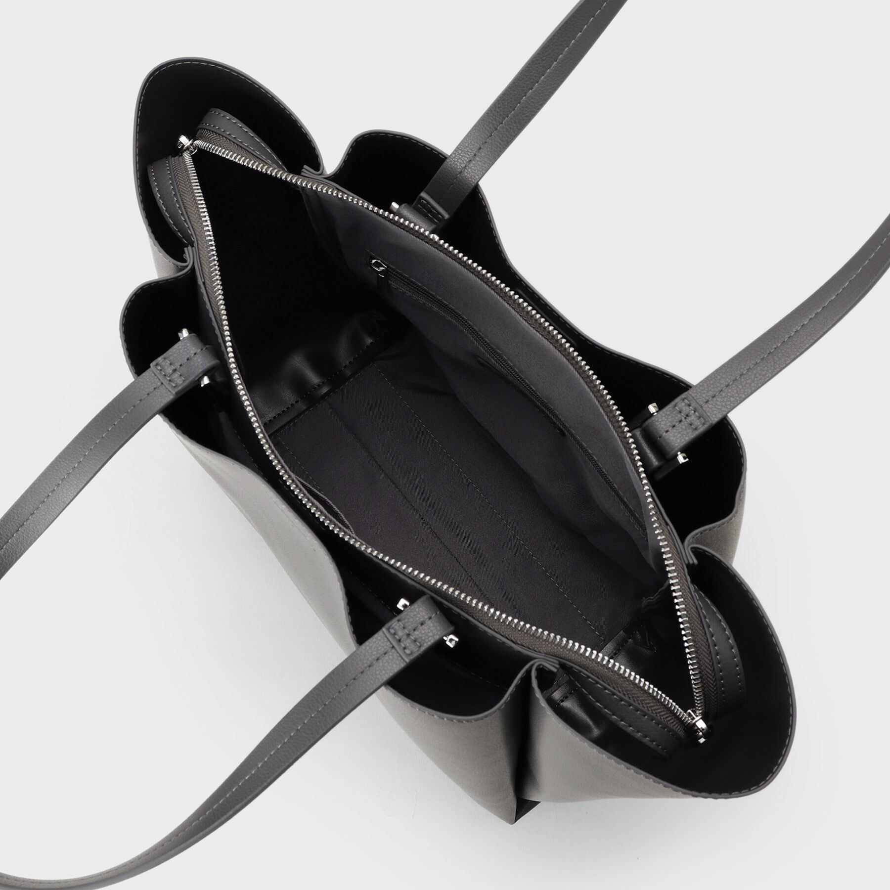 INDIVI「【A4収納可能／合皮】キャリアタックバッグ」|トートバッグ|