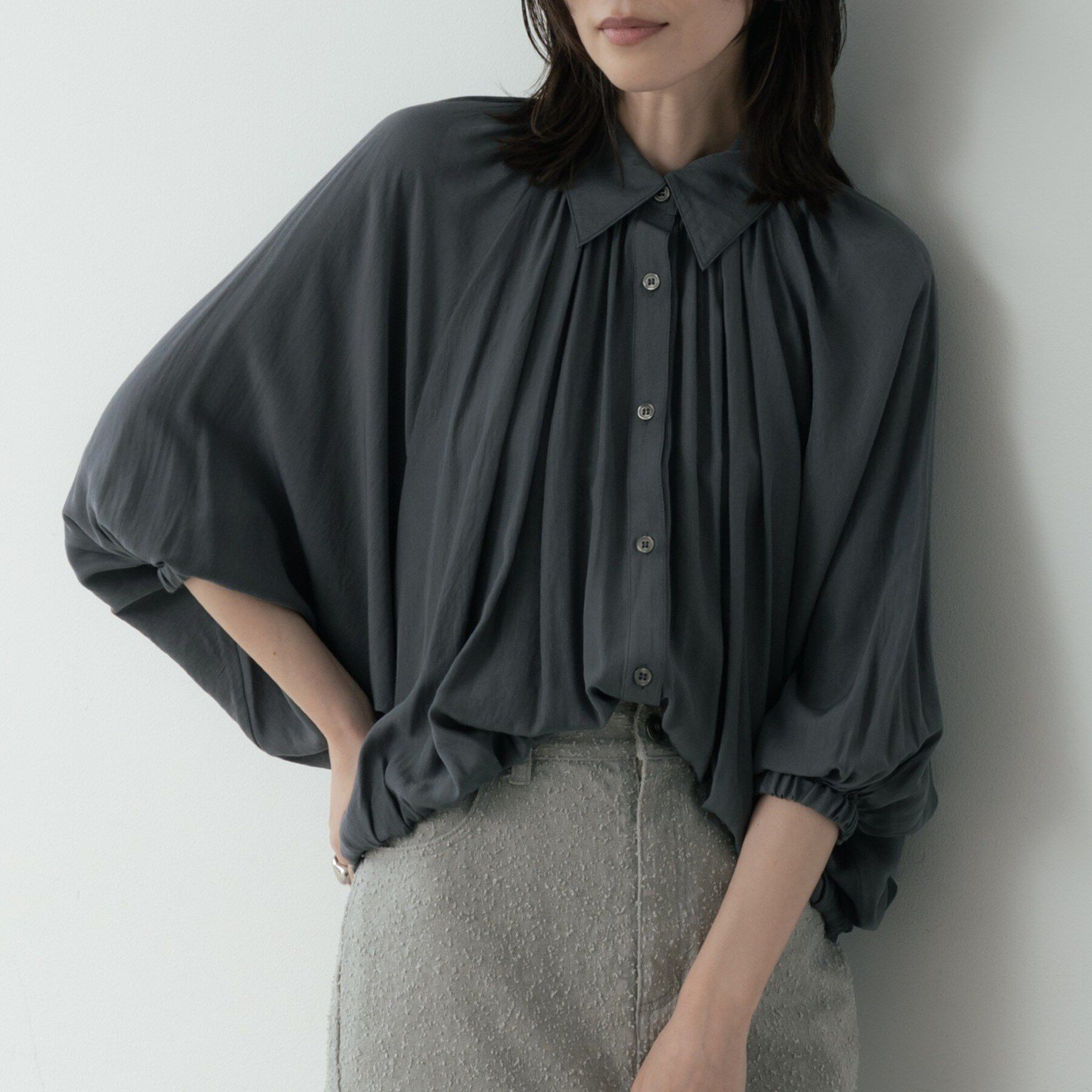 GALLEST「バルーンシアーブラウス」|シャツ・ブラウス|チャコールグレー(0
