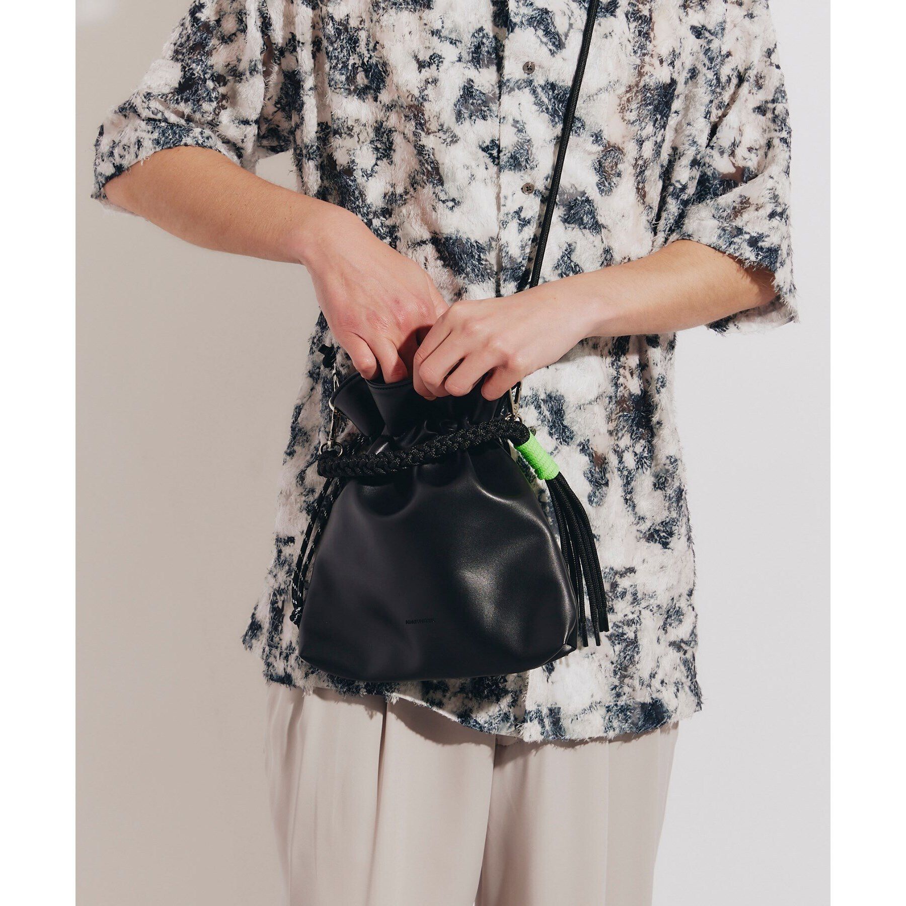 tk.TAKEO KIKUCHI「ADAMPATEK 別注 アソート巾着ショルダーバッグ」|ショルダー・メッセンジャー|