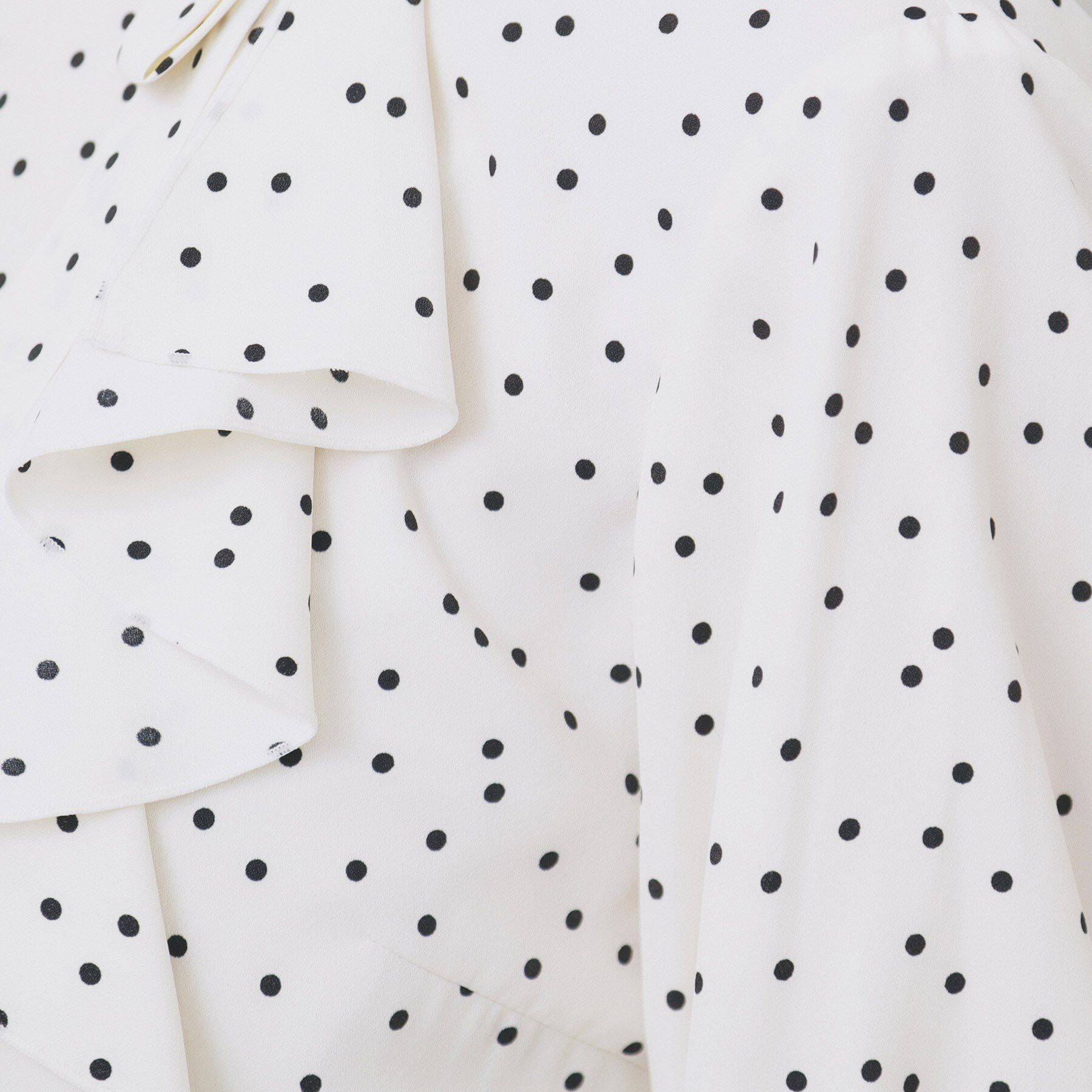 index「ロールカラーアシメフリルリボンブラウス【洗濯機洗い可/イージーアイロン】」|シャツ・ブラウス|