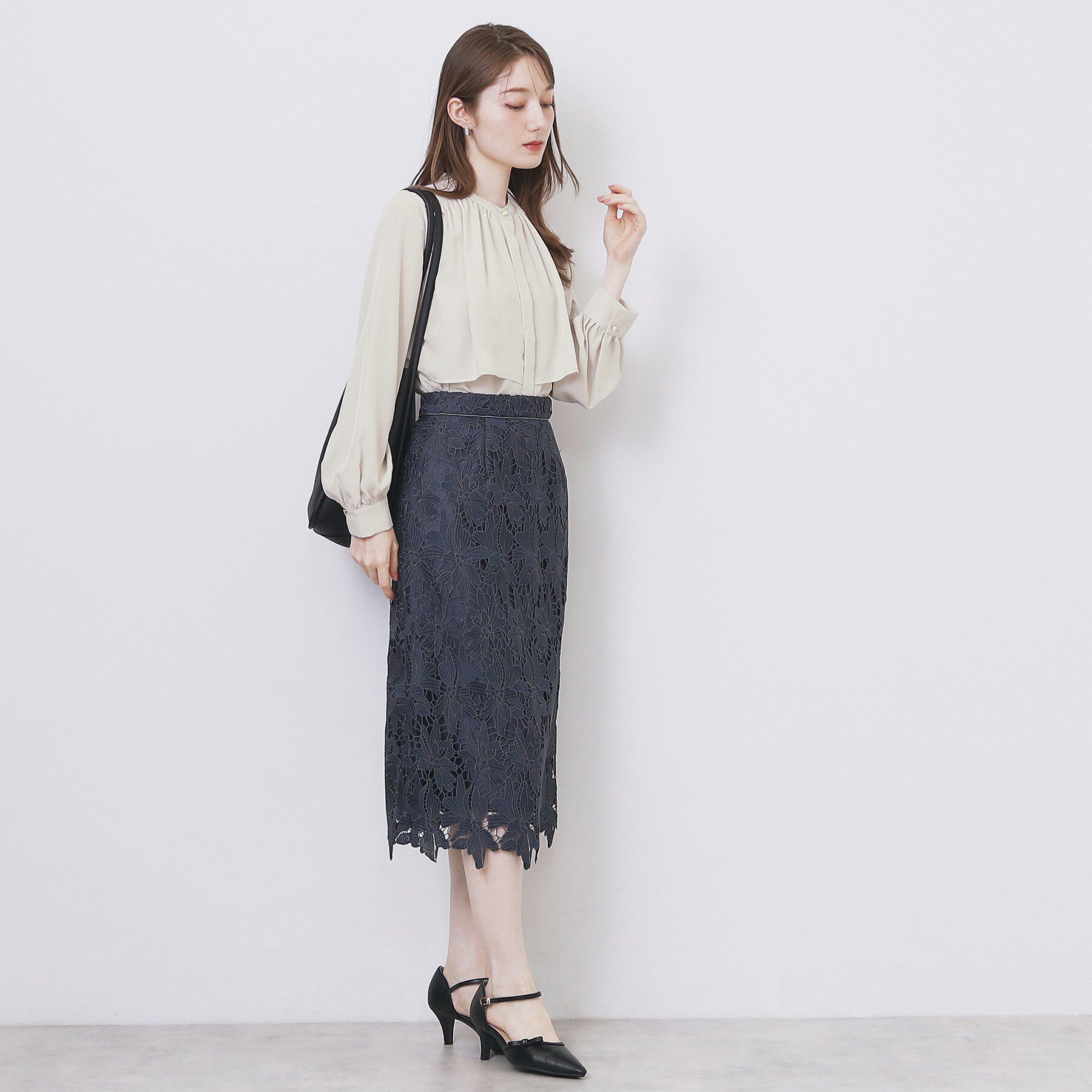 index「サテンバンドカラーブラウス【洗濯機OK/イージーアイロン】」|シャツ・ブラウス|