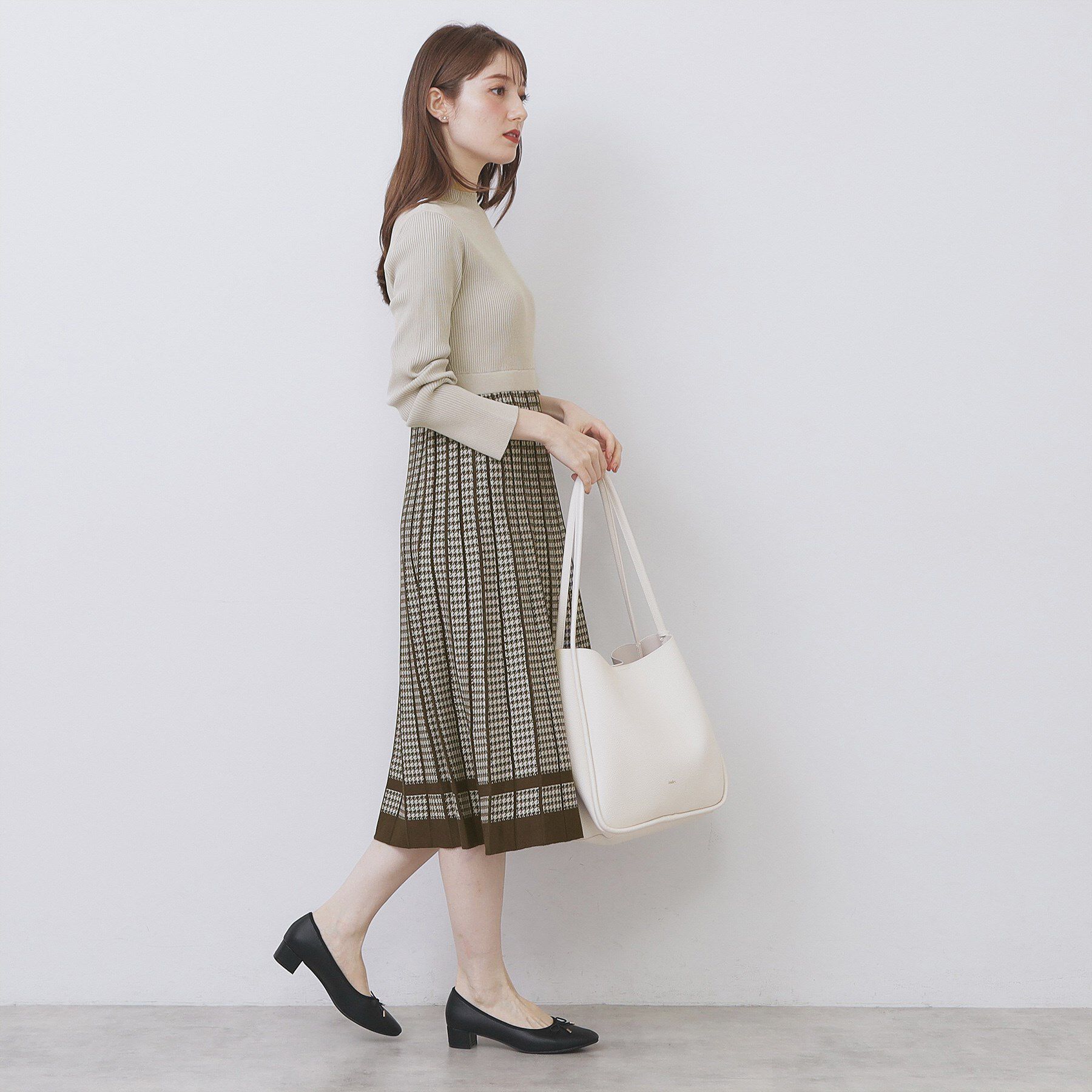 index「千鳥チェックバイカラーニットワンピース【洗濯機OK/抗ピル】」|ワンピース|