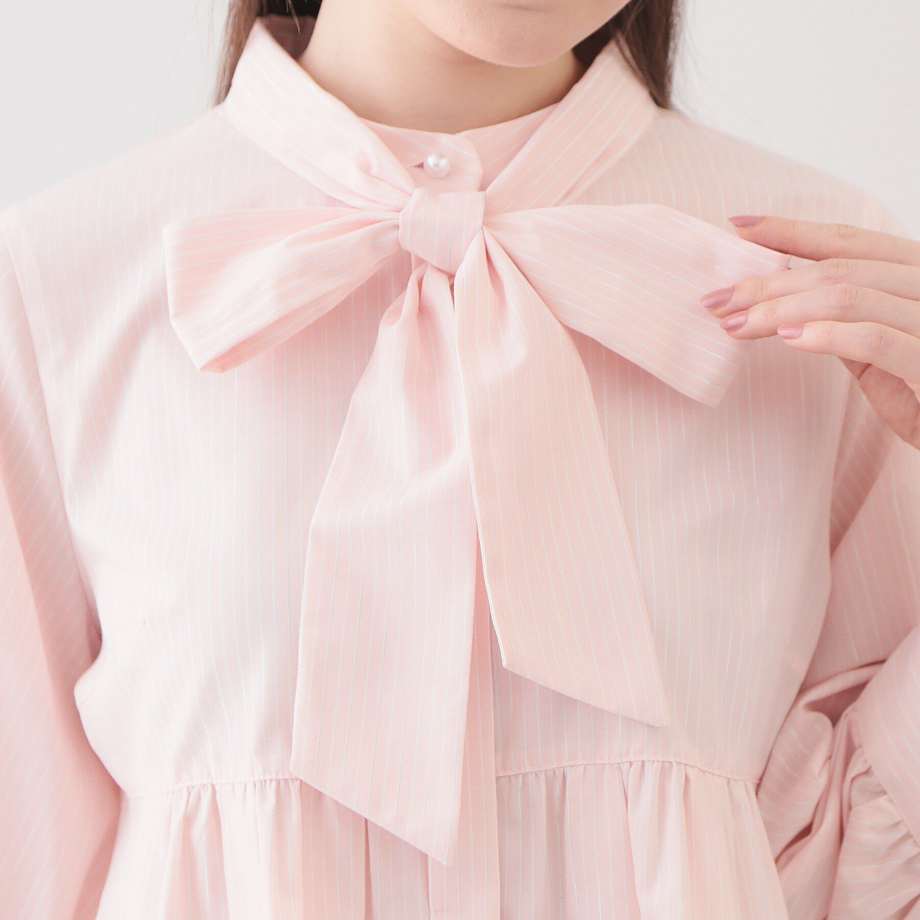 index「2WAYペプラムブラウス/ボウタイ取り外し可【洗濯機OK/イージーアイロン/防シワ】《XS～LL/8」|シャツ・ブラウス|