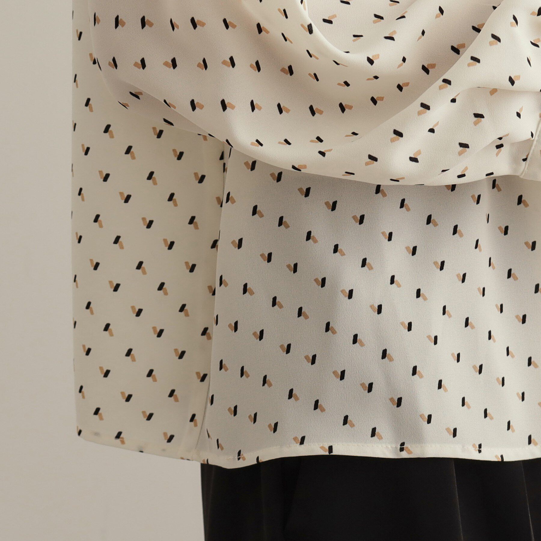 OPAQUE.CLIP「タックジョーゼットブラウス【洗濯機洗い可】」|シャツ・ブラウス|