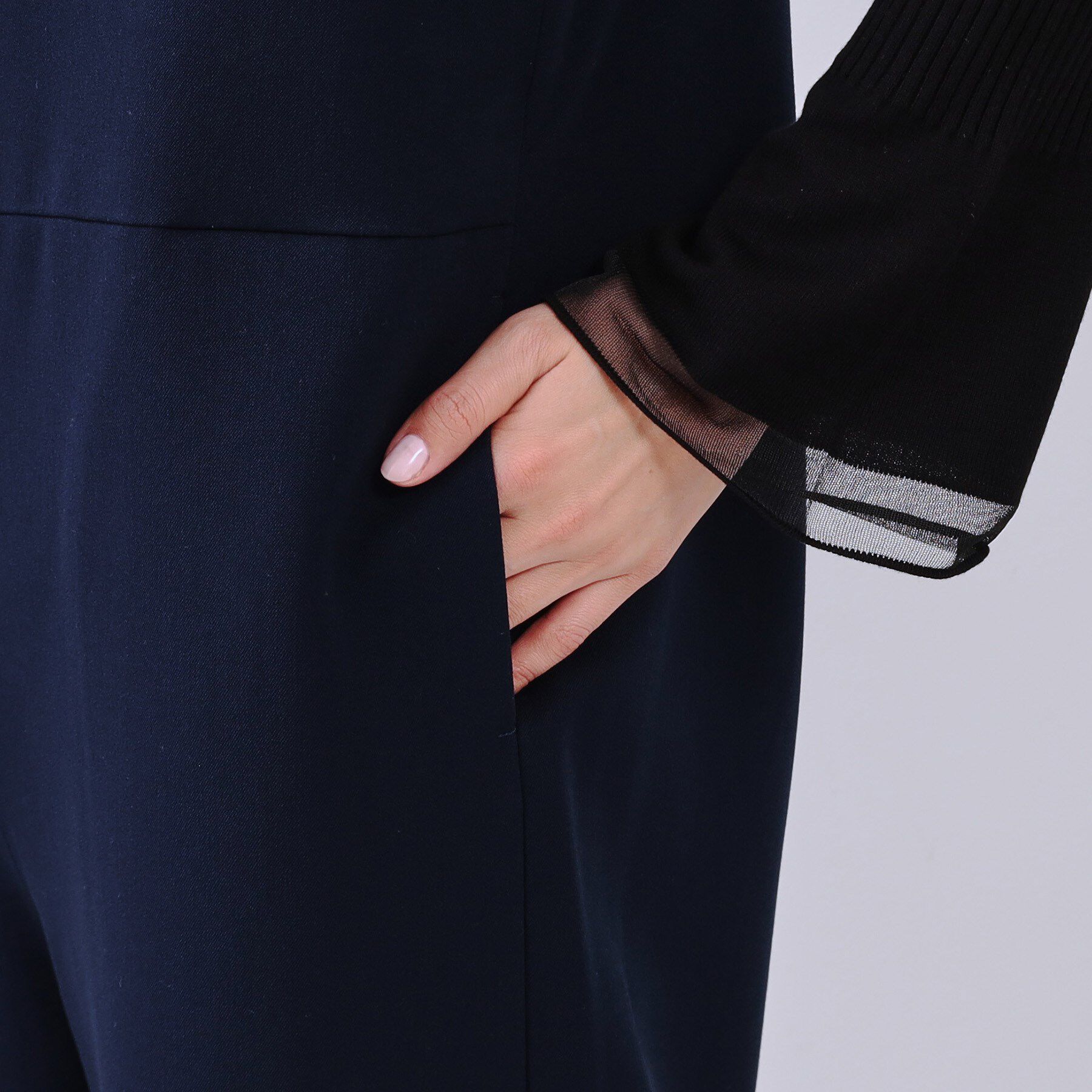 OPAQUE.CLIP「Vネックオールインワン【洗濯機洗い可】」|オールインワン|