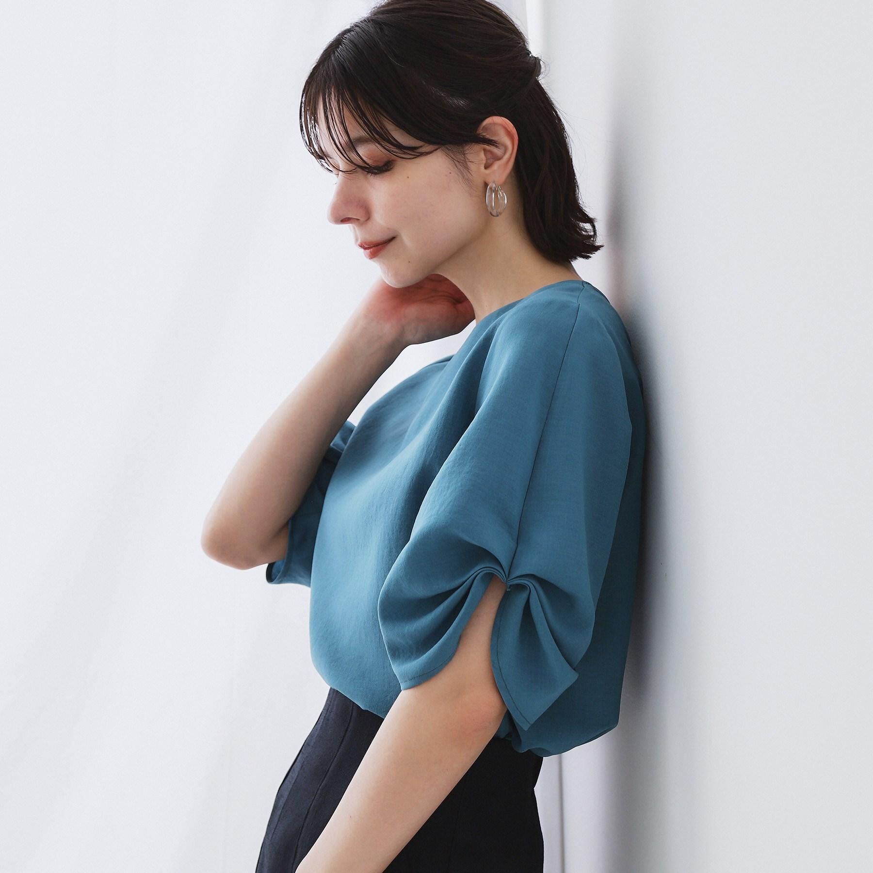 OPAQUE.CLIP「リネンライクキーネックタックスリーブブラウス【洗濯機洗い可/吸水速乾/接触冷感】」|シャツ・ブラウス|