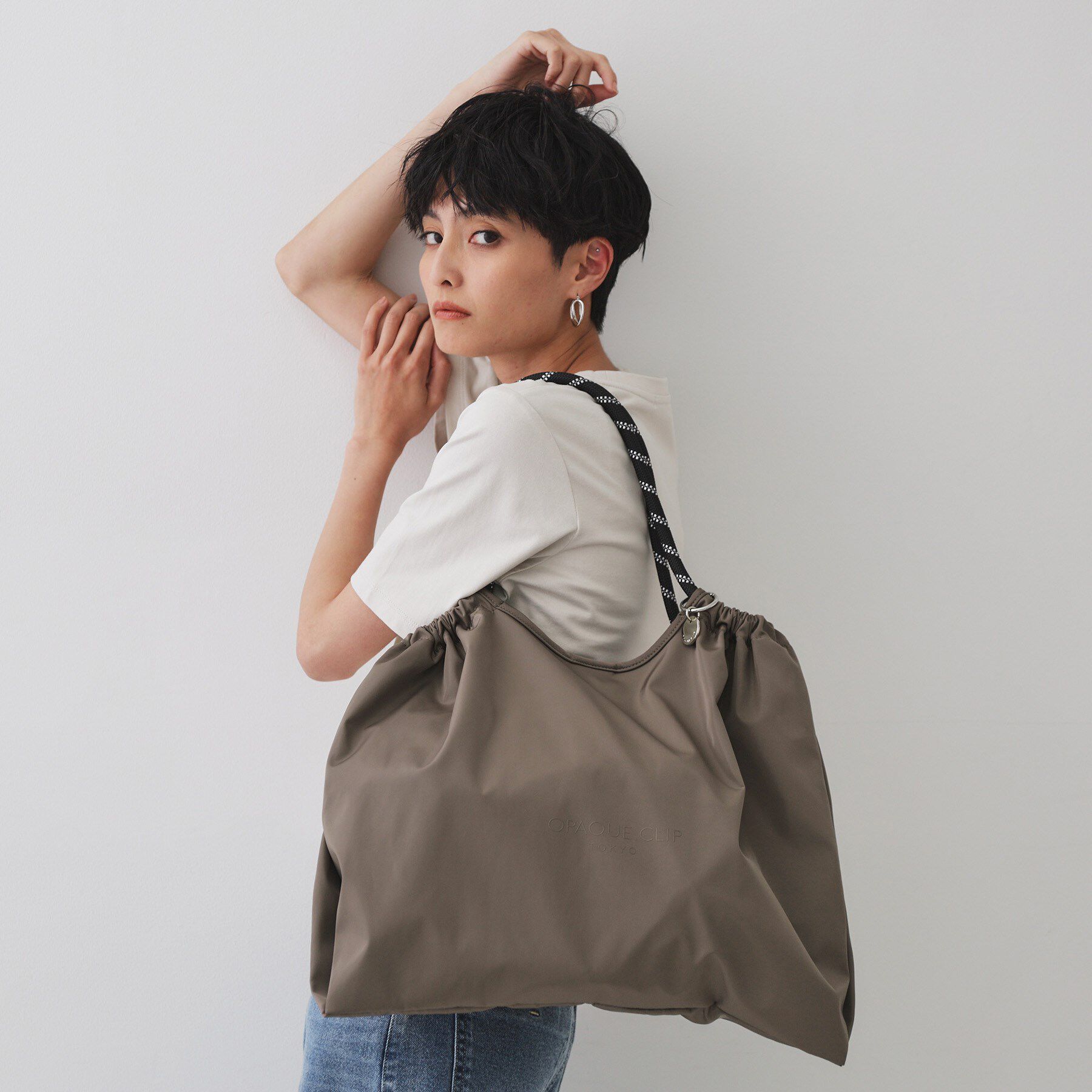 OPAQUE.CLIP「【軽量/A4サイズ対応】ロープハンドルドロストBIGトートバッグ」|トートバッグ|