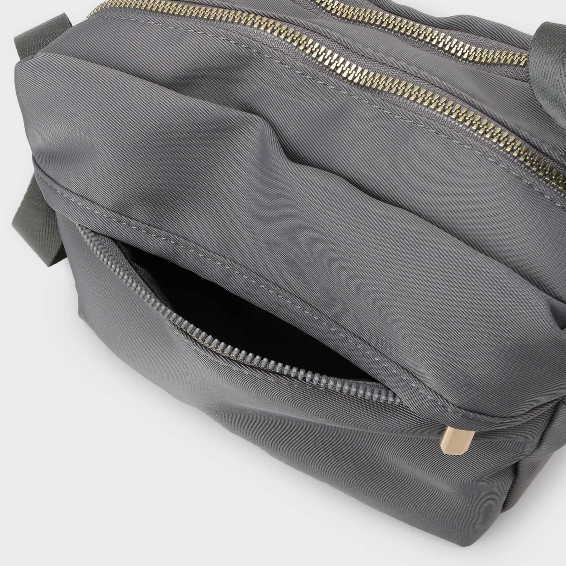 OPAQUE.CLIP「【軽量/撥水加工/多ポケット】ツイルピジョンミニショルダーバッグ」|ショルダー・メッセンジャー|