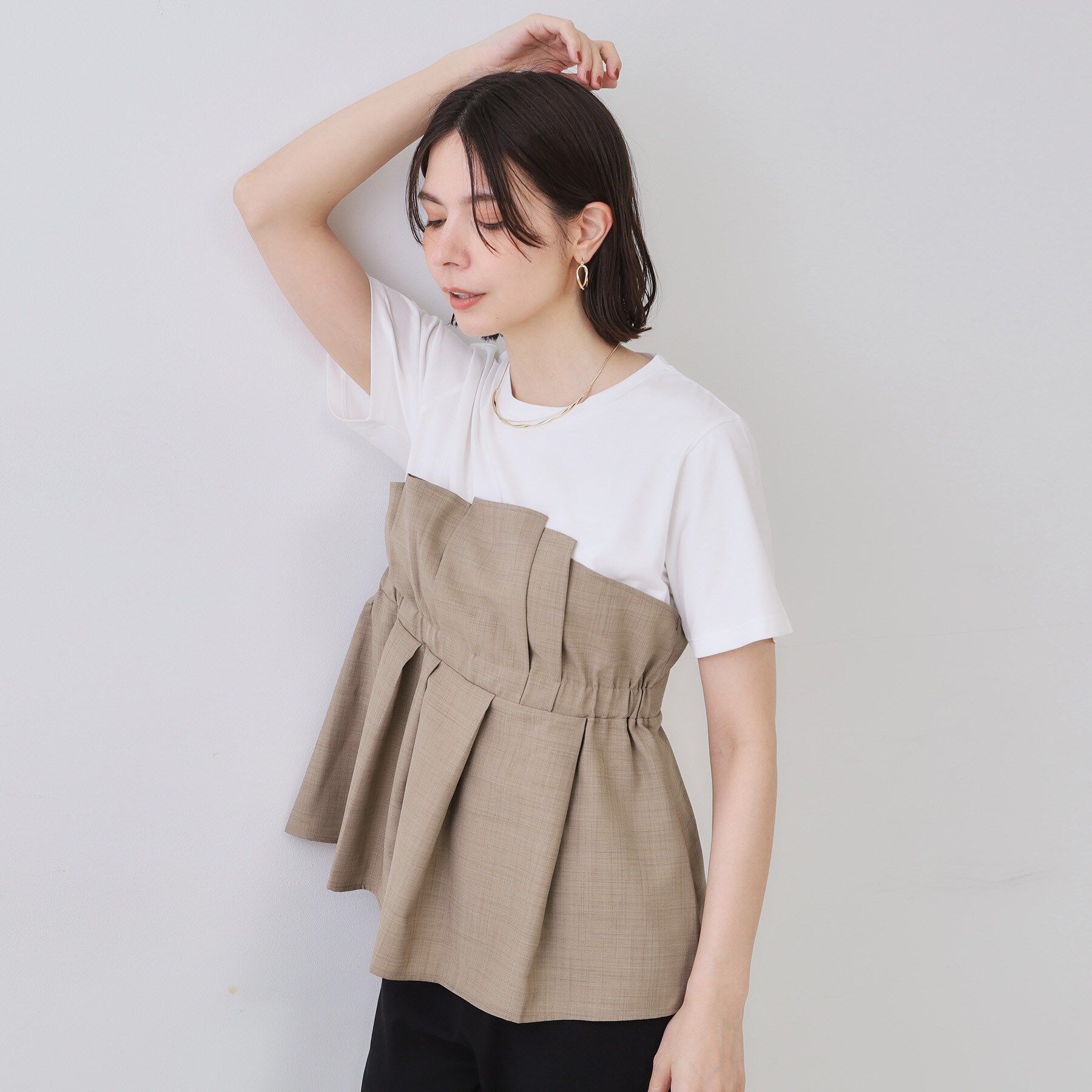 OPAQUE.CLIP「タックビスチェドッキングカットソー【洗濯機洗い可】」|Tシャツ・カットソー|ベージュ(552)