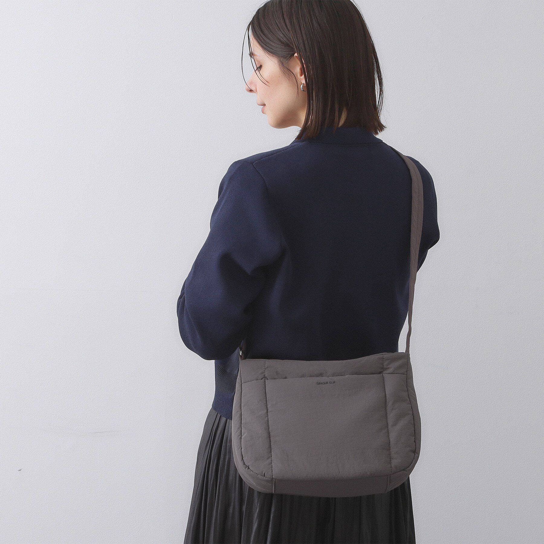 OPAQUE.CLIP「【軽量】ミドルサイズパフィーショルダーバッグ」|ショルダー・メッセンジャー|チャコールグレー(0