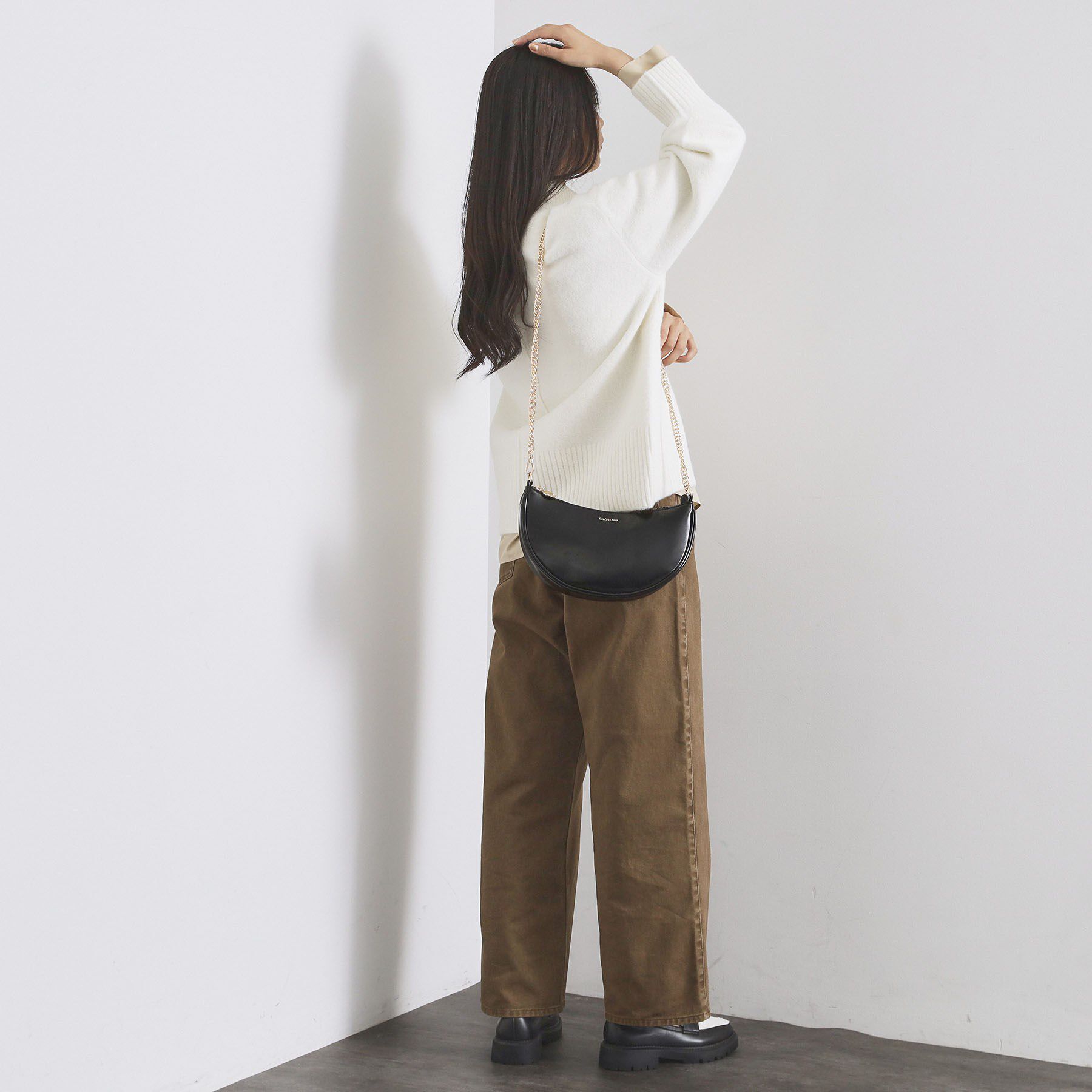 OPAQUE.CLIP「【2WAY】オイル調合皮チェーンハンドルムーンミドルバッグ」|ハンドバッグ|