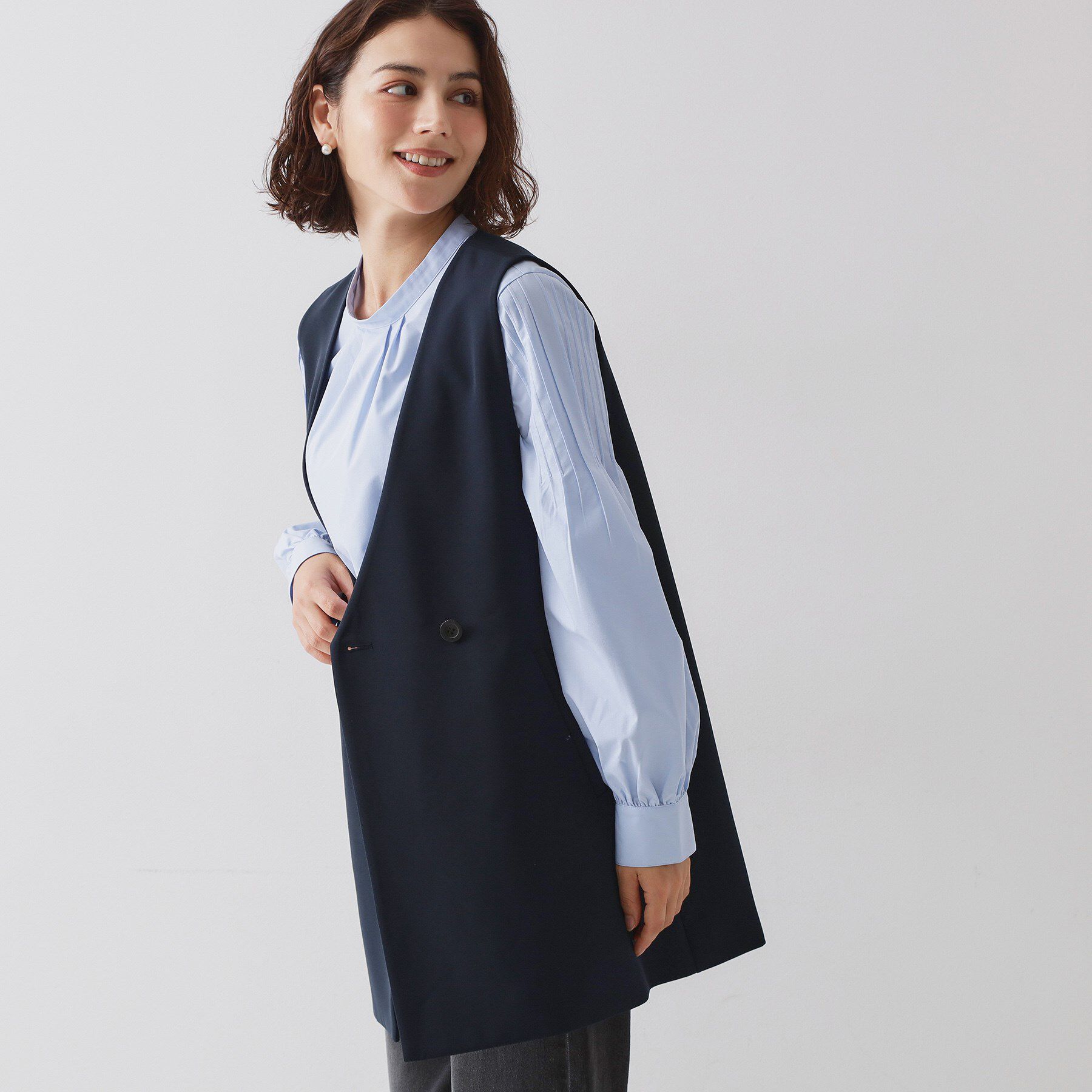 OPAQUE.CLIP「≪通勤・セレモニー対応≫Vネックミドルジレ【洗濯機OK】」|ベスト・ジレ|