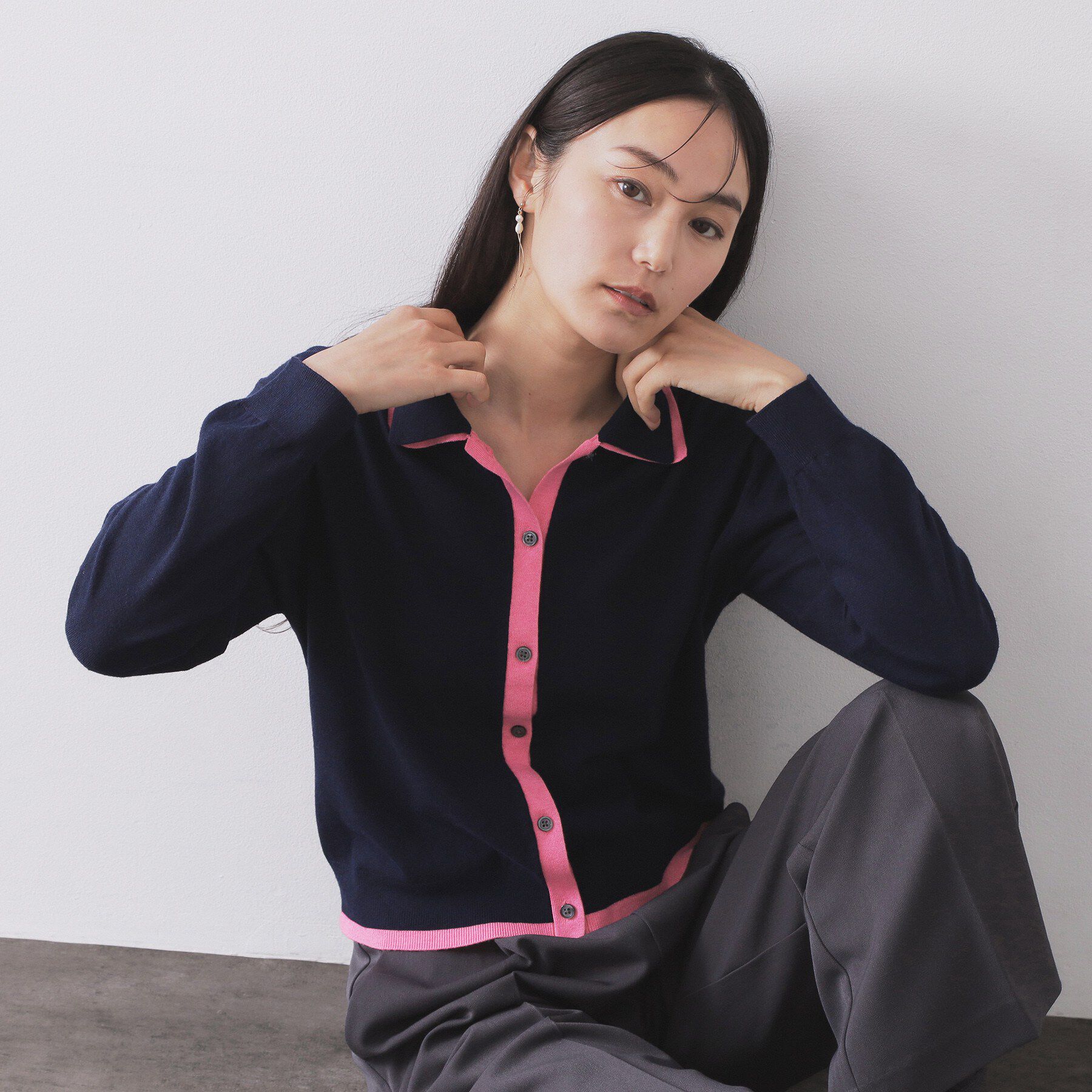 OPAQUE.CLIP「ダブルカラーポロ衿配色ニット【洗濯機OK】」|ニット・セーター|ネイビー(594)