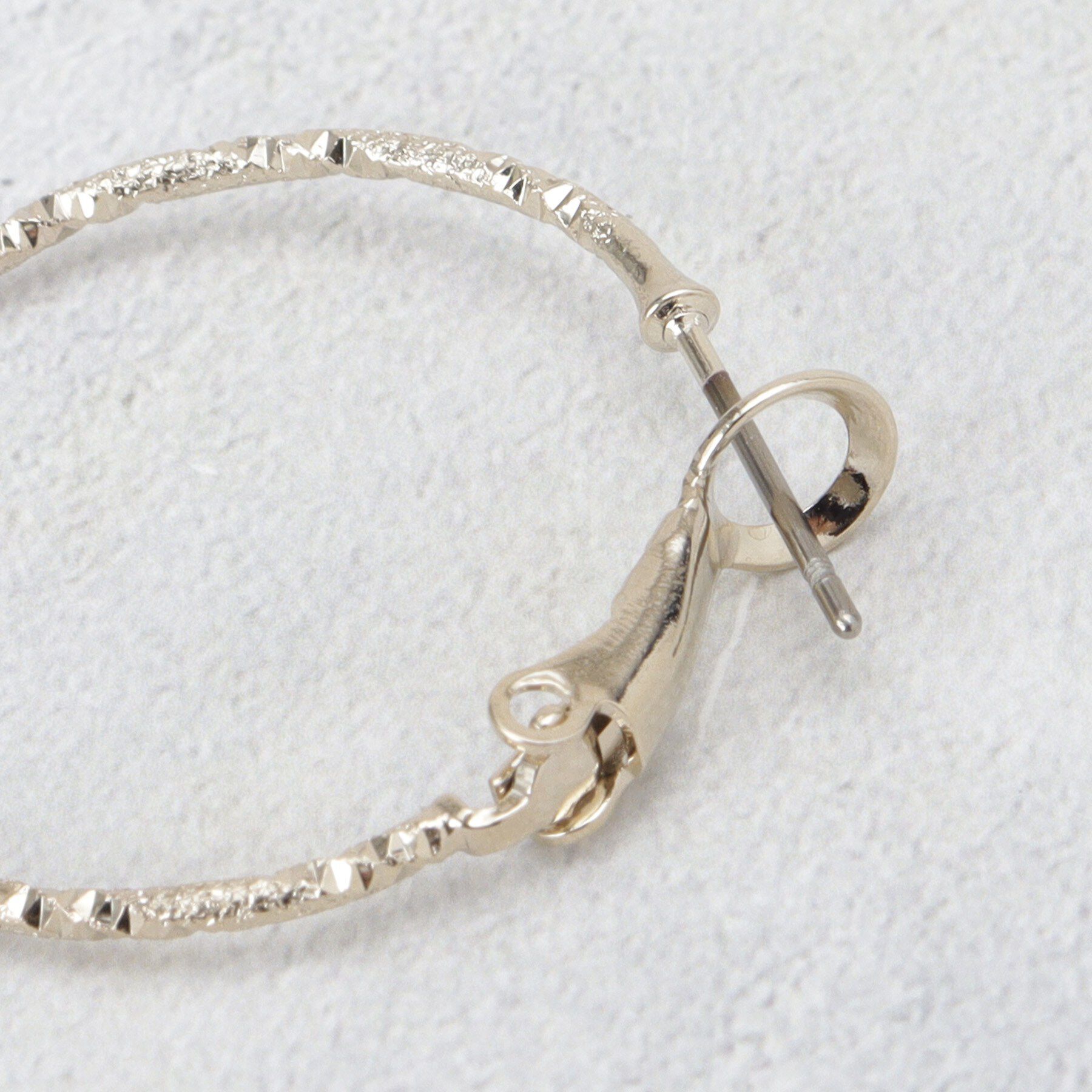 OPAQUE.CLIP「表面デザイン フープピアス」|ピアス|