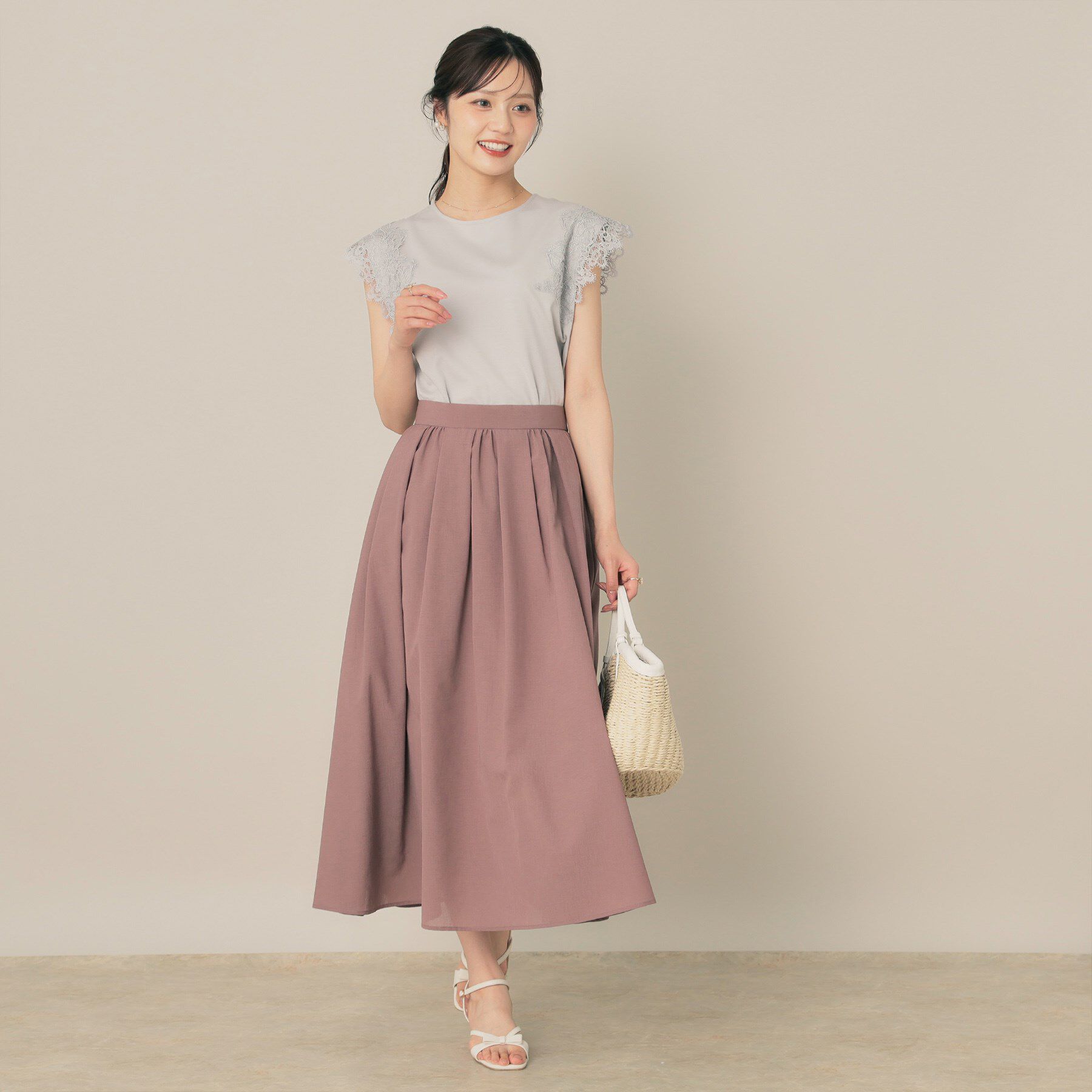 Couture broach「【マシンウォッシャブル・UVケア・接触冷感】フレンチ肩レースカットソー」|Tシャツ・カットソー|